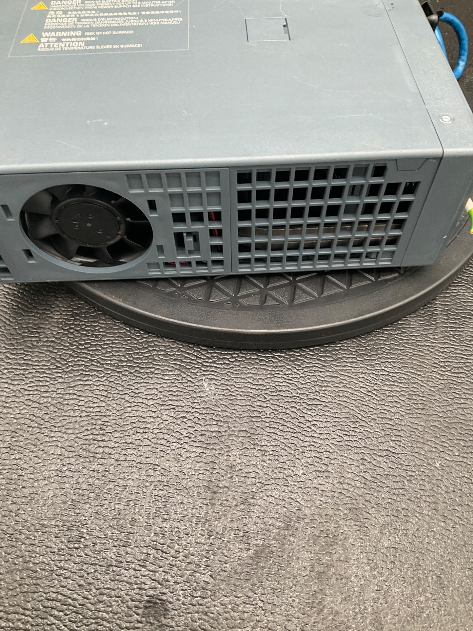 SIEMENS 6SL3210-5HE11-5UF0 S210 SERVO DRIVE 1.5KW 3PH 480V USED 3