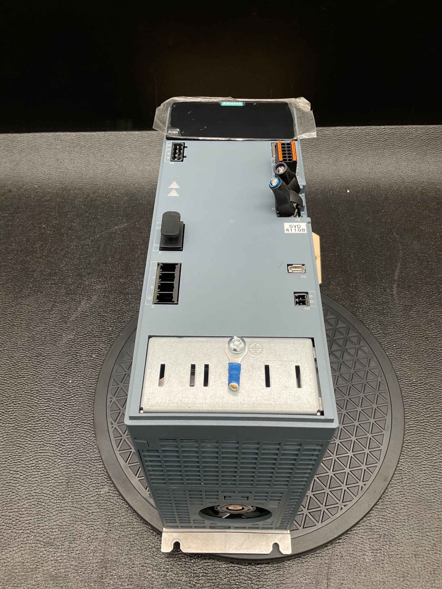 SIEMENS 6SL3210-5HE13-5UF0 S210 SERVO DRIVE 3.5KW 3PH 480V USED 0