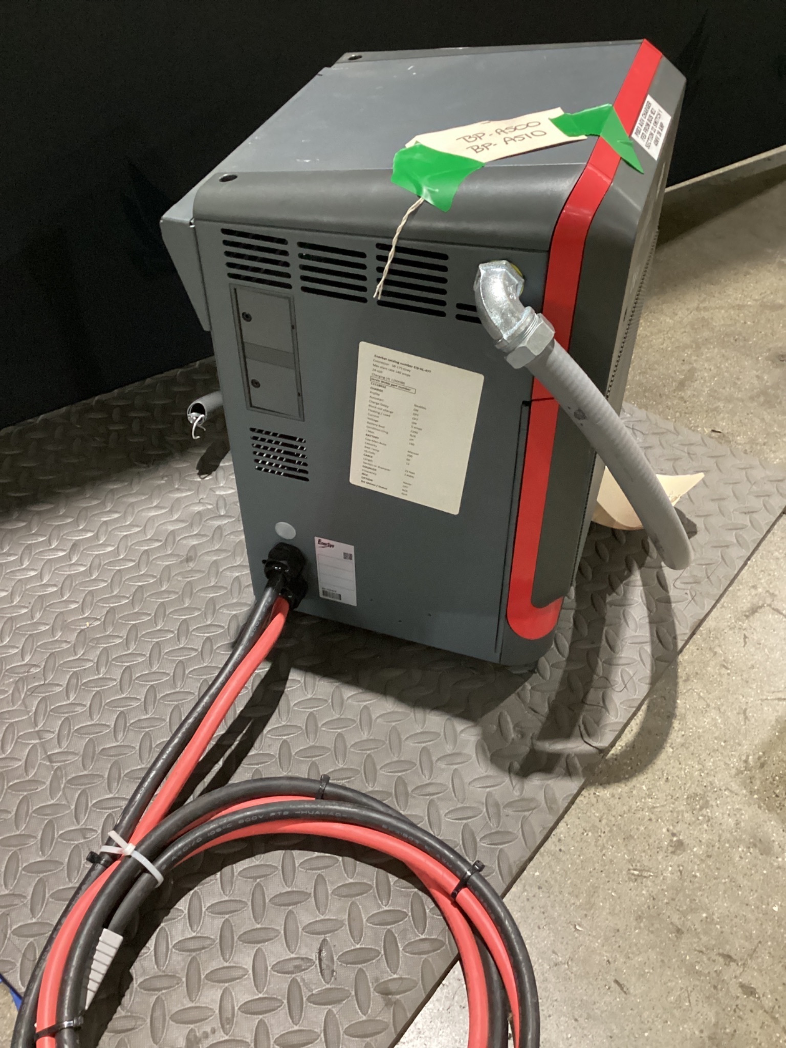 ENERSYS EI3-HL-4YT FORKLIFT BATTERY CHARGER 480V 3PH ENFORCER IMPAQ USED 1