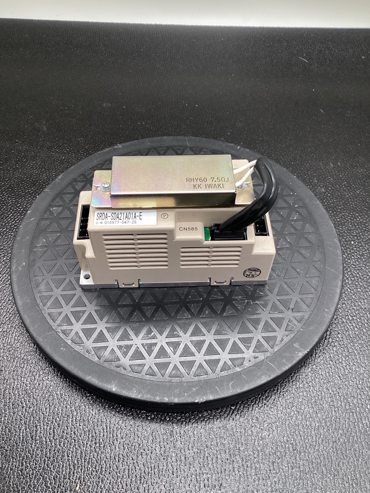 YASKAWA SRDA-SDA21A01A-E DX100 SERVO AMPLIFIER USED 0