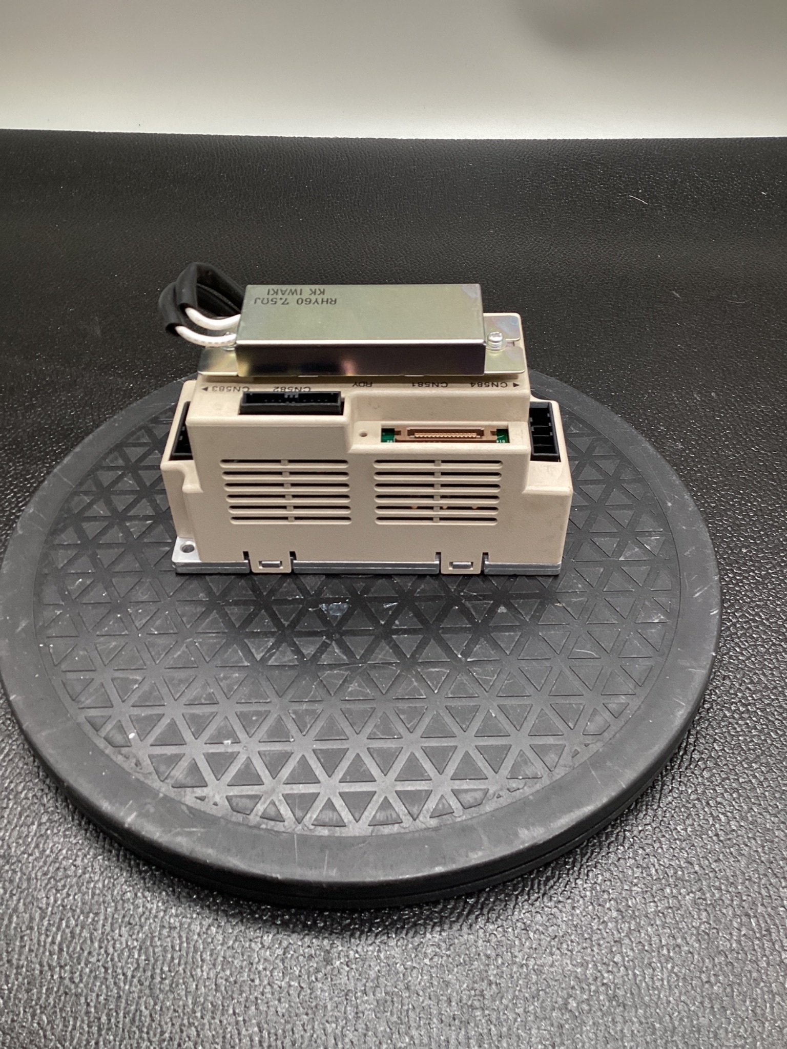 YASKAWA SRDA-SDA21A01A-E DX100 SERVO AMPLIFIER USED 2