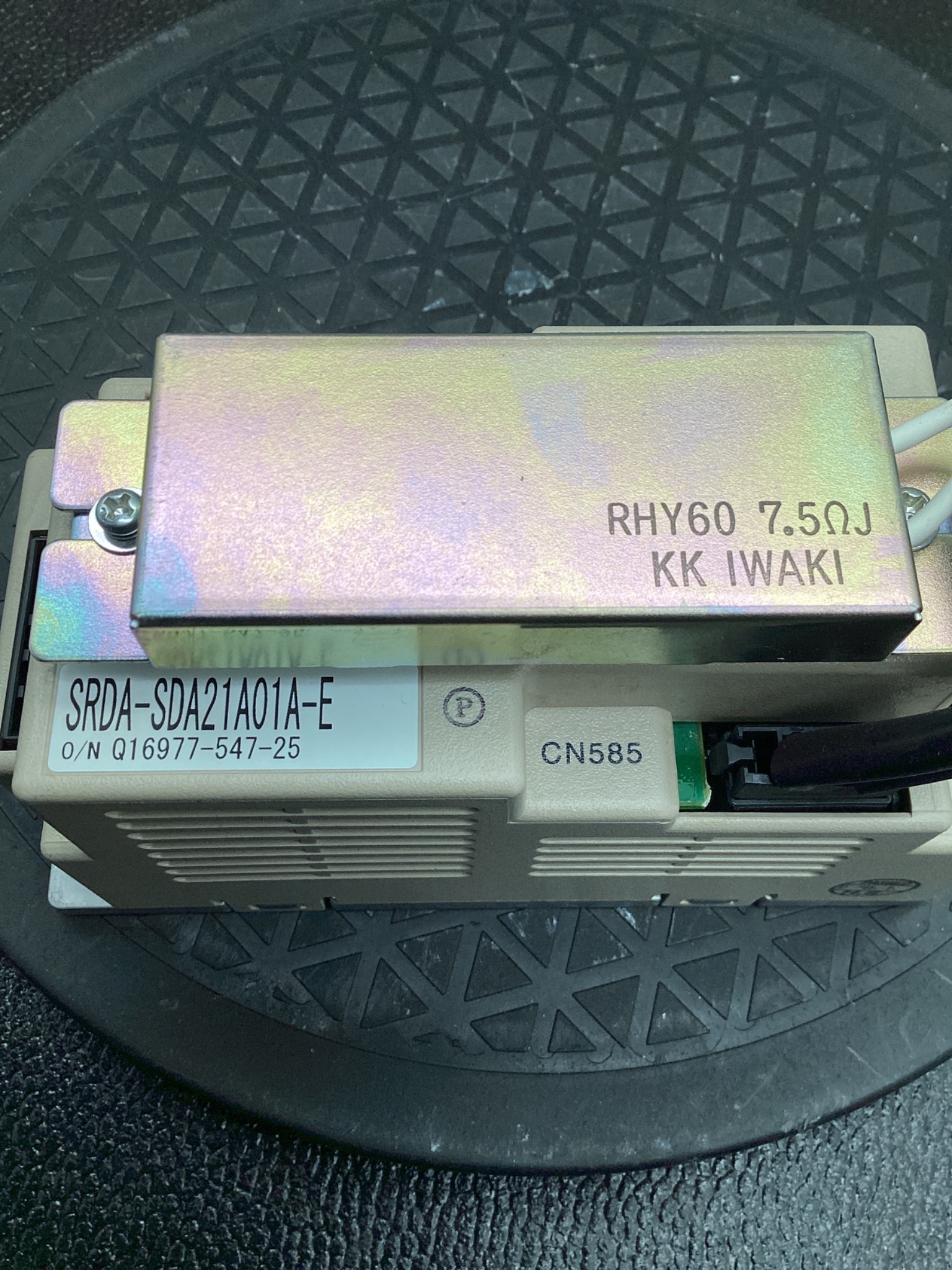YASKAWA SRDA-SDA21A01A-E DX100 SERVO AMPLIFIER USED 5