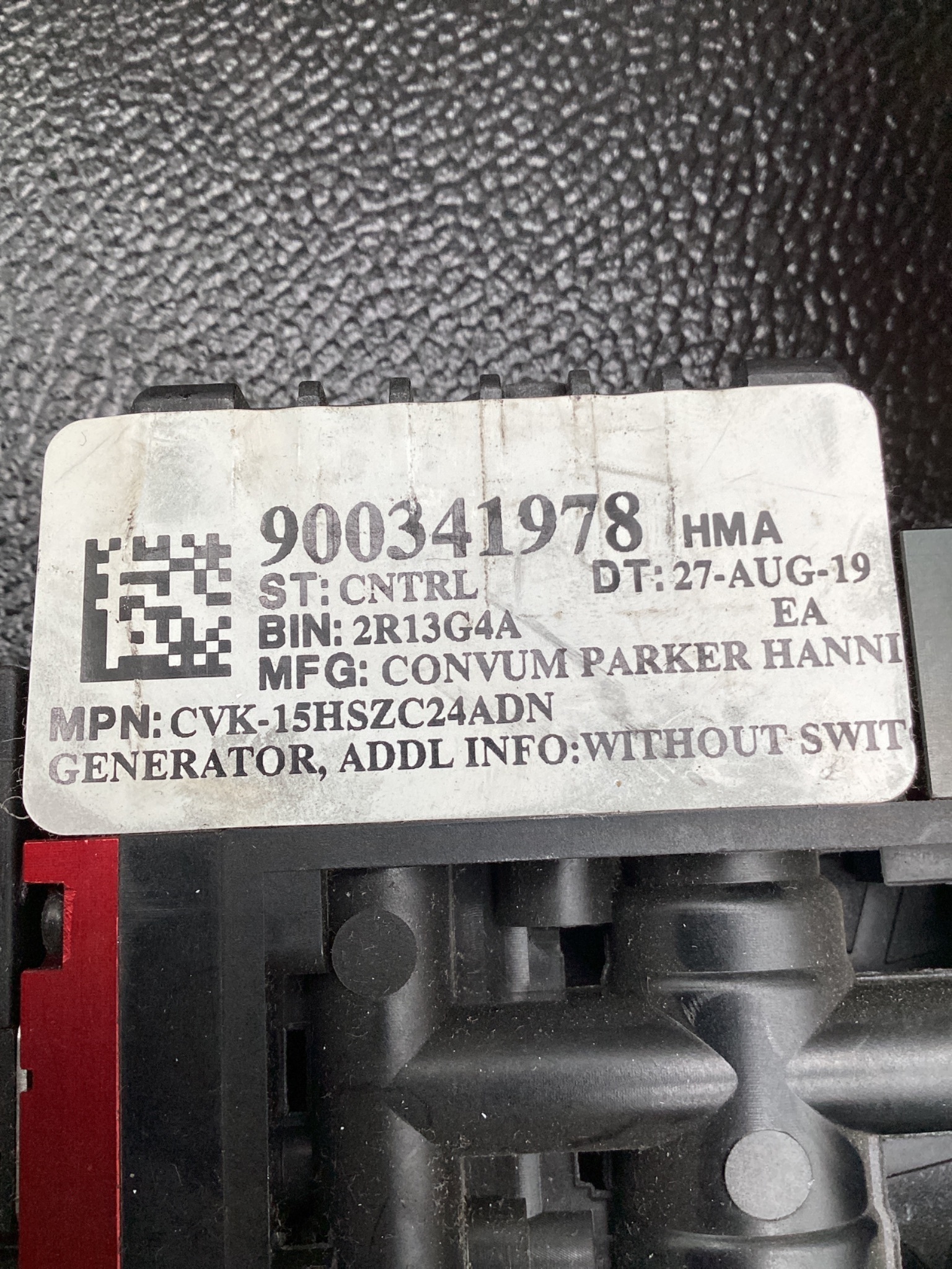 PARKER MC72S15HSZSC4APN VACUUM GENERATOR USED 7