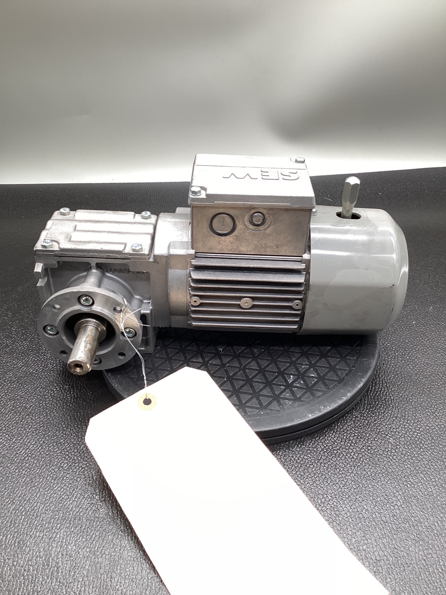 SEW-EURODRIVE WF10DT56M4/BMG/HR GEARED MOTOR W/BRAKE USED 2