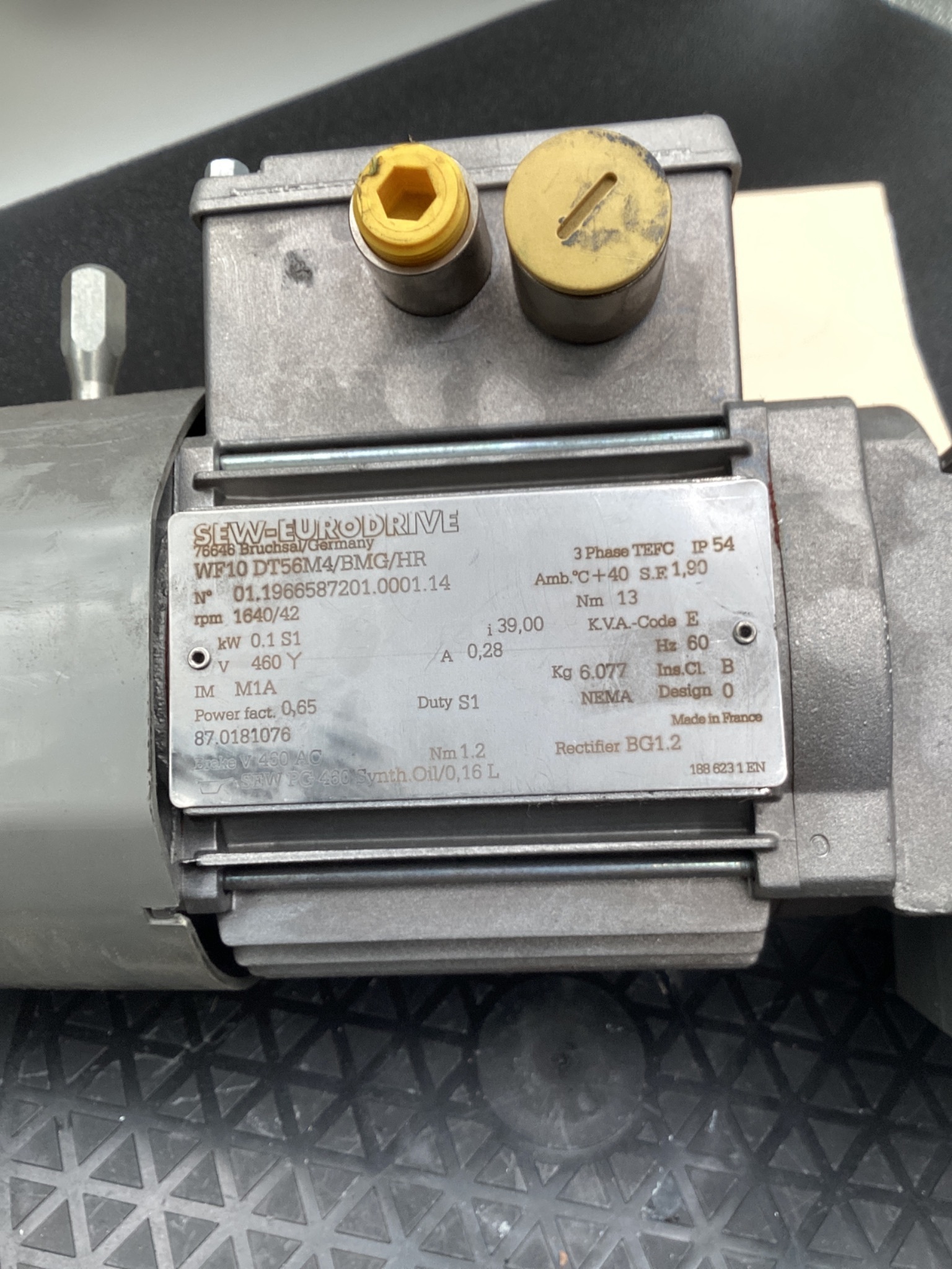 SEW-EURODRIVE WF10DT56M4/BMG/HR GEARED MOTOR W/BRAKE USED 4