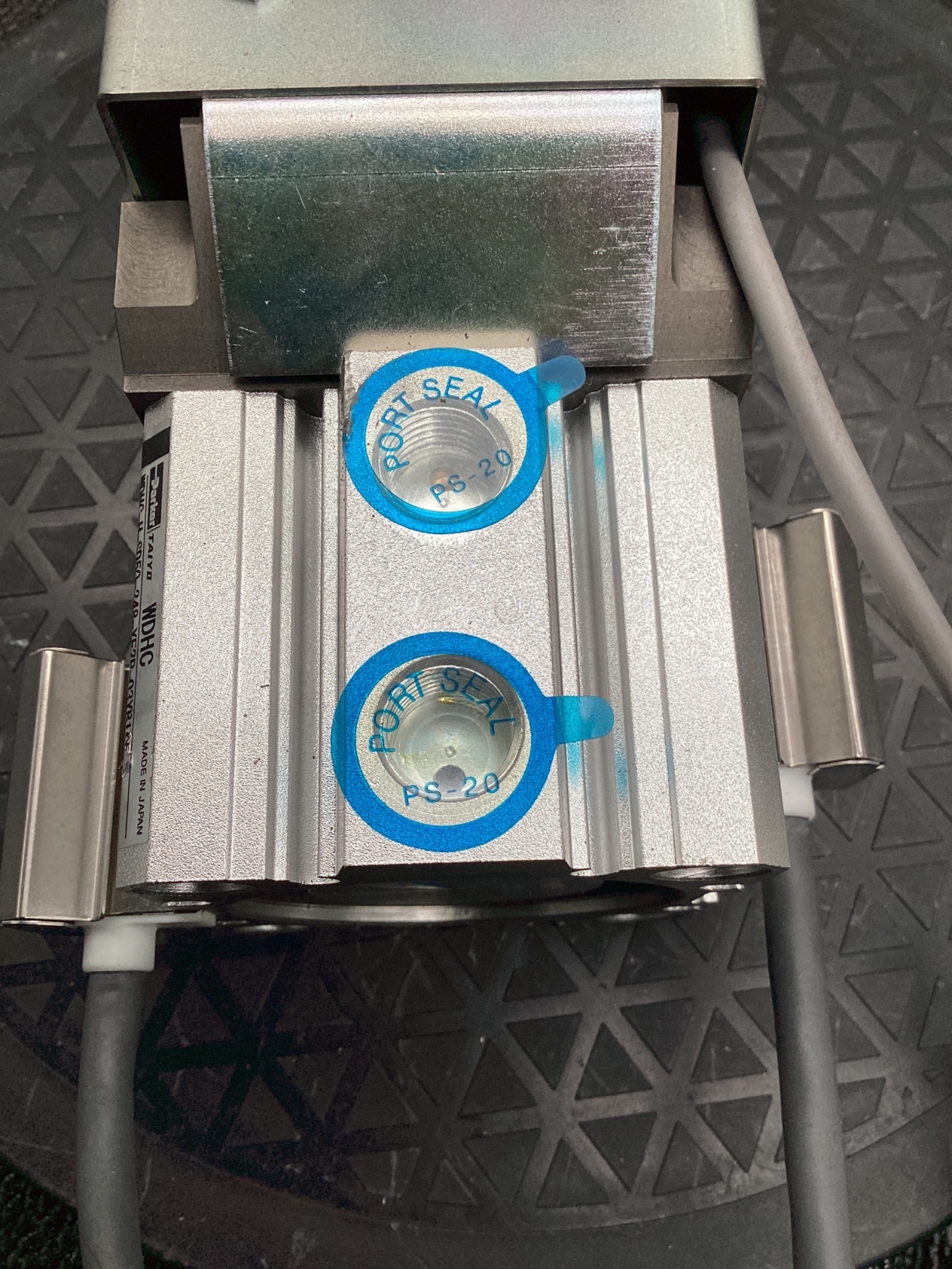 PARKER WDHC-H-SD50-248-YF2P-03YB165 PNEUMATIC CYLINDER USED 4