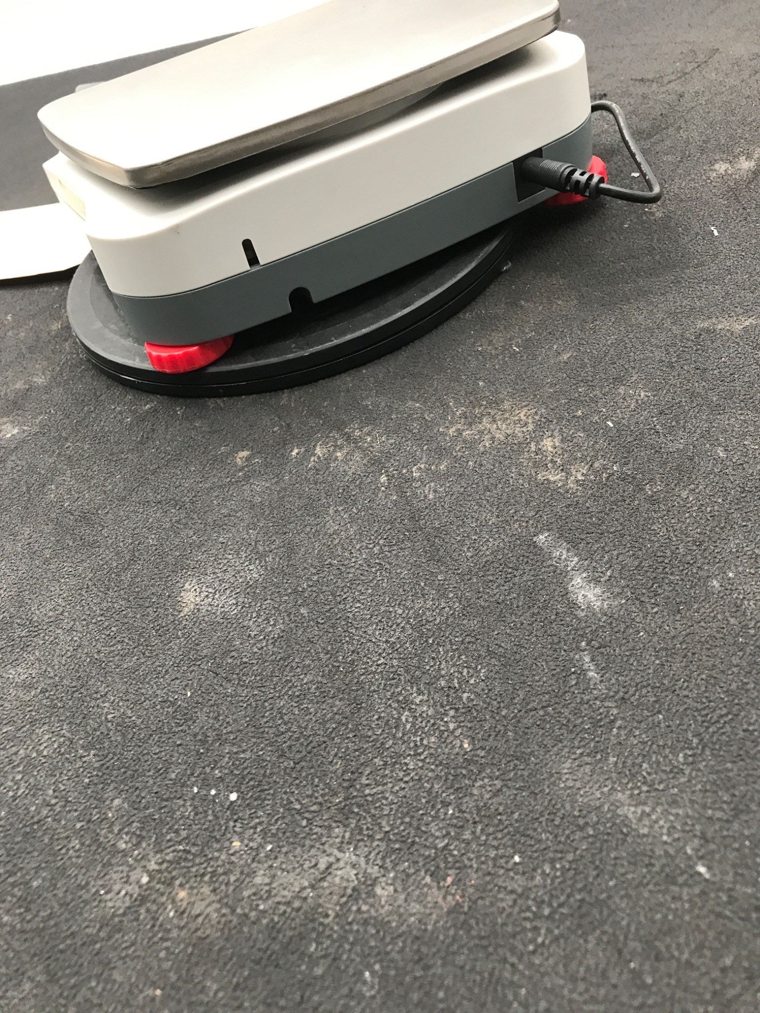 OHAUS NV2201 PORTABLE ELECTRONIC BALANCE 2200G 0.1G USED 3