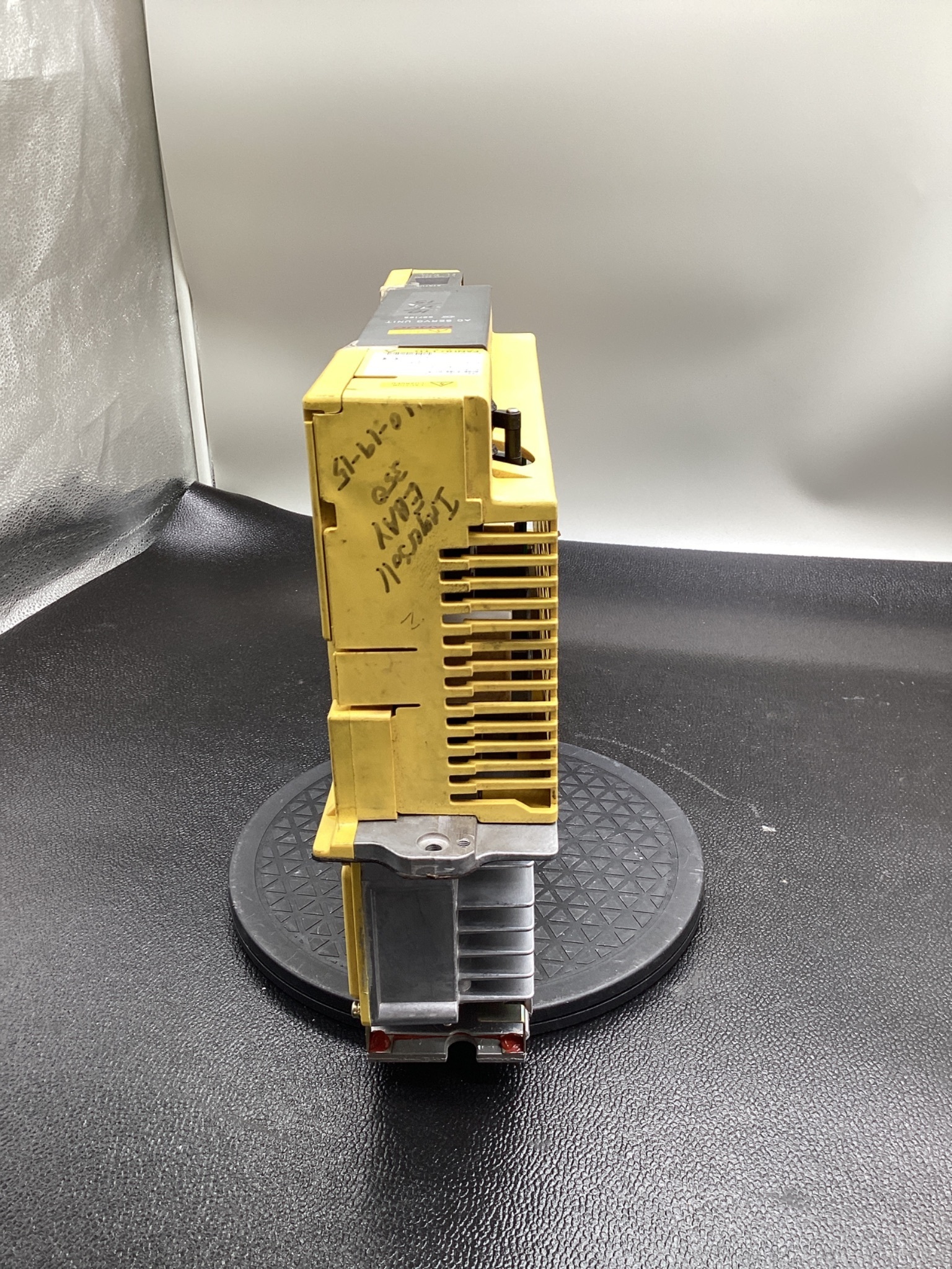 FANUC A06B-6089-H105 ALPHA SERVO DRIVE SVU 1-80 USED 2