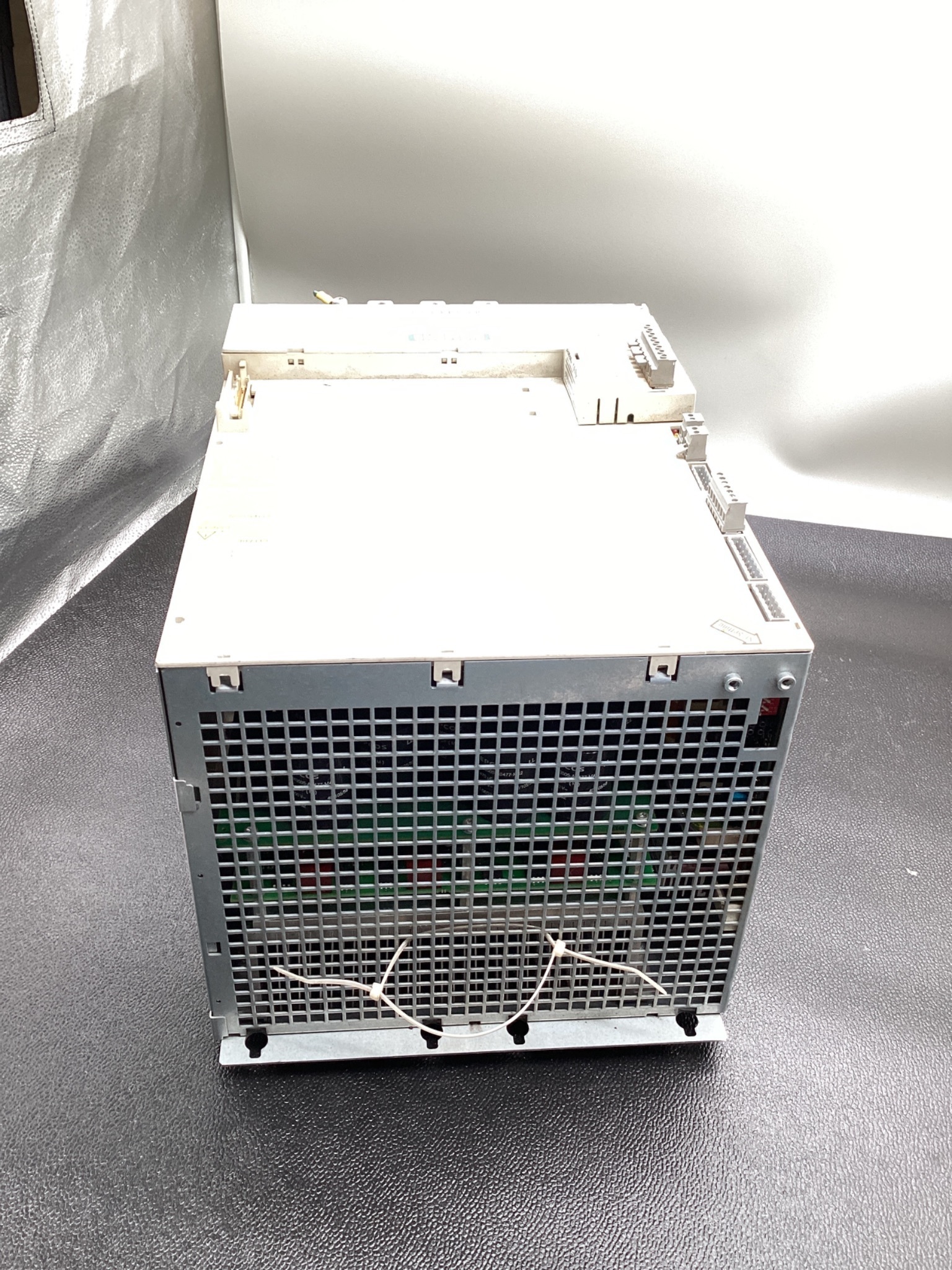 SIEMENS 6SN1145-1BA01-0DA1 SIMODRIVE 611 INFEED MODULE 55KW USED 2