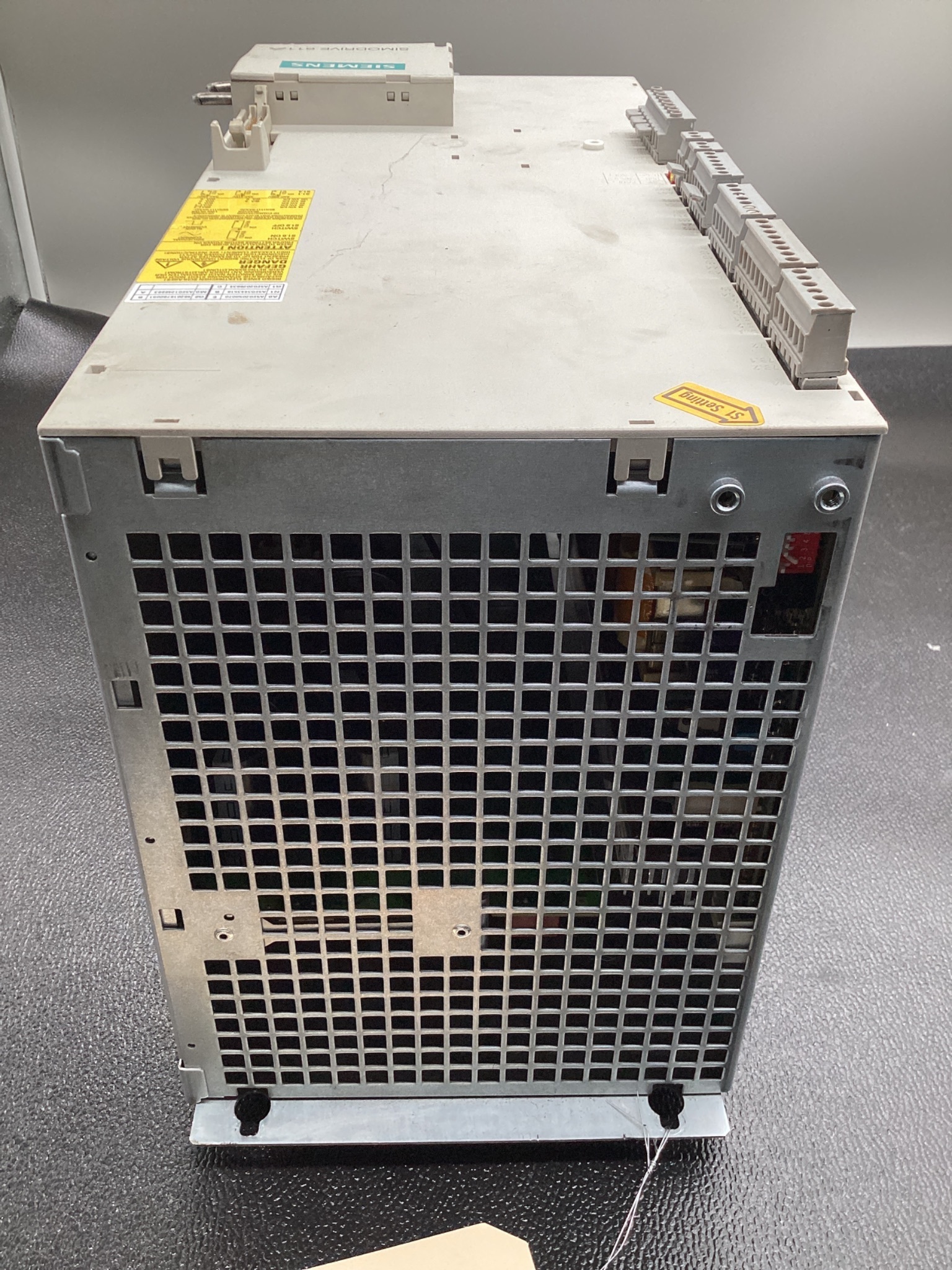 SIEMENS 6SN1145-1BA02-0CA2 SIMODRIVE 611 INFEED MODULE 36KW USED 3