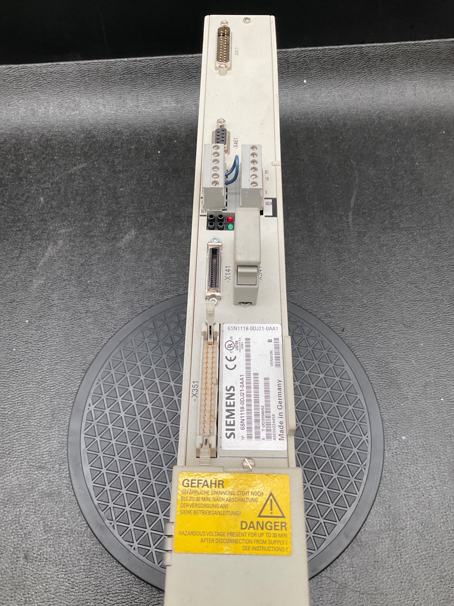 SIEMENS 6SN1123-1AA00-0CA1 SIMODRIVE POWER MODULE USED 4