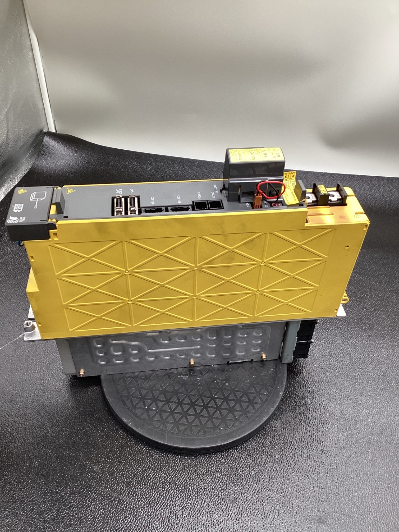 FANUC A06B-6127-H104 ALPHA I SERVO DRIVE MODULE USED 1