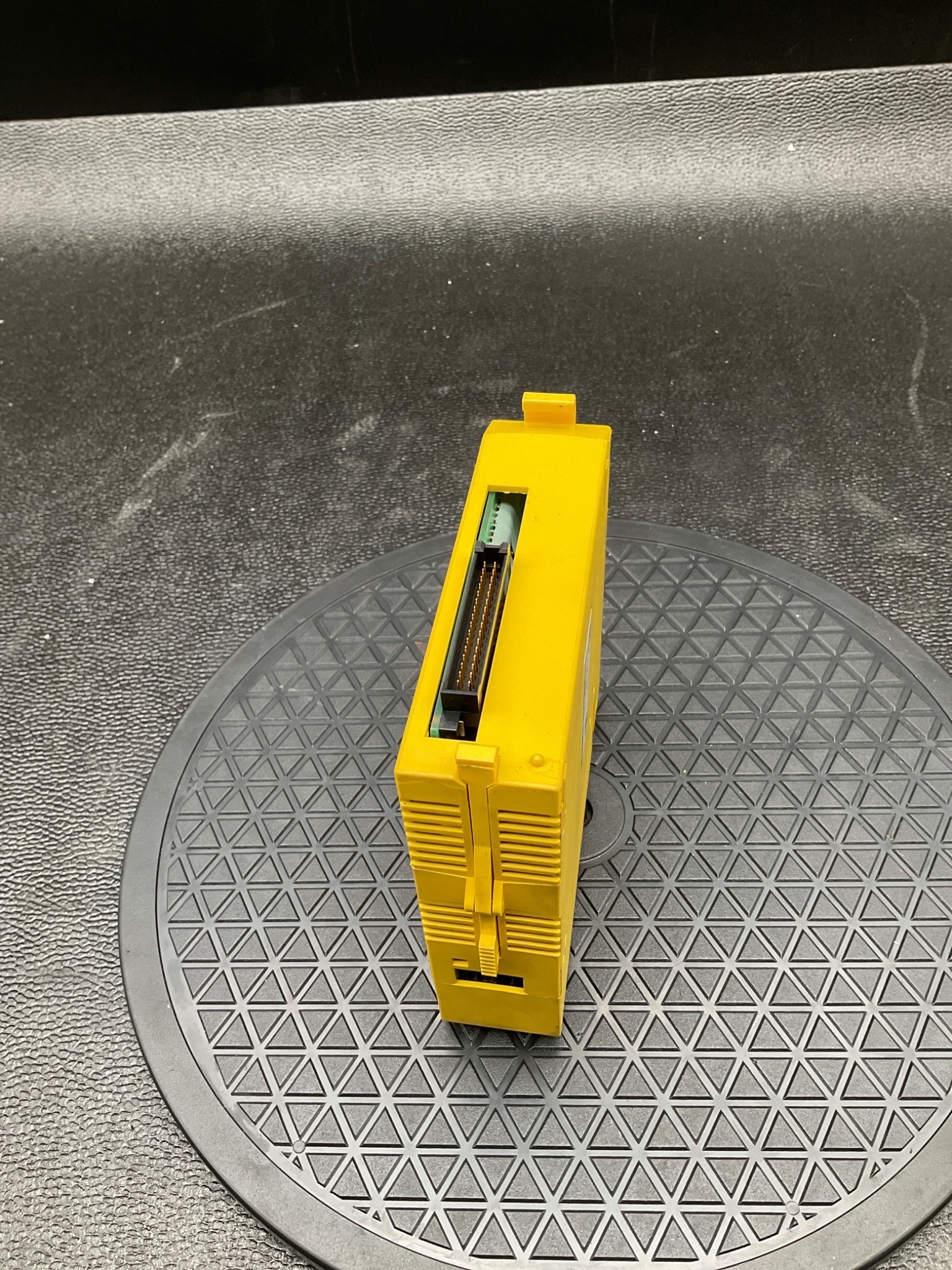 FANUC A03B-0819-C011 I/O INTERFACE MODULE CNC USED 1