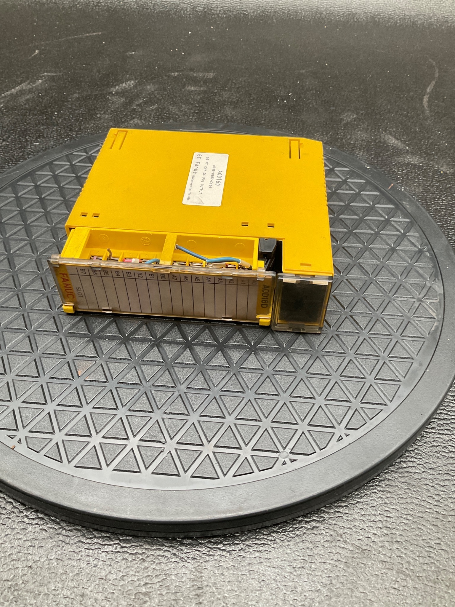 FANUC A03B-0807-C154 16PT DC OUTPUT MODULE AOD16D USED 2