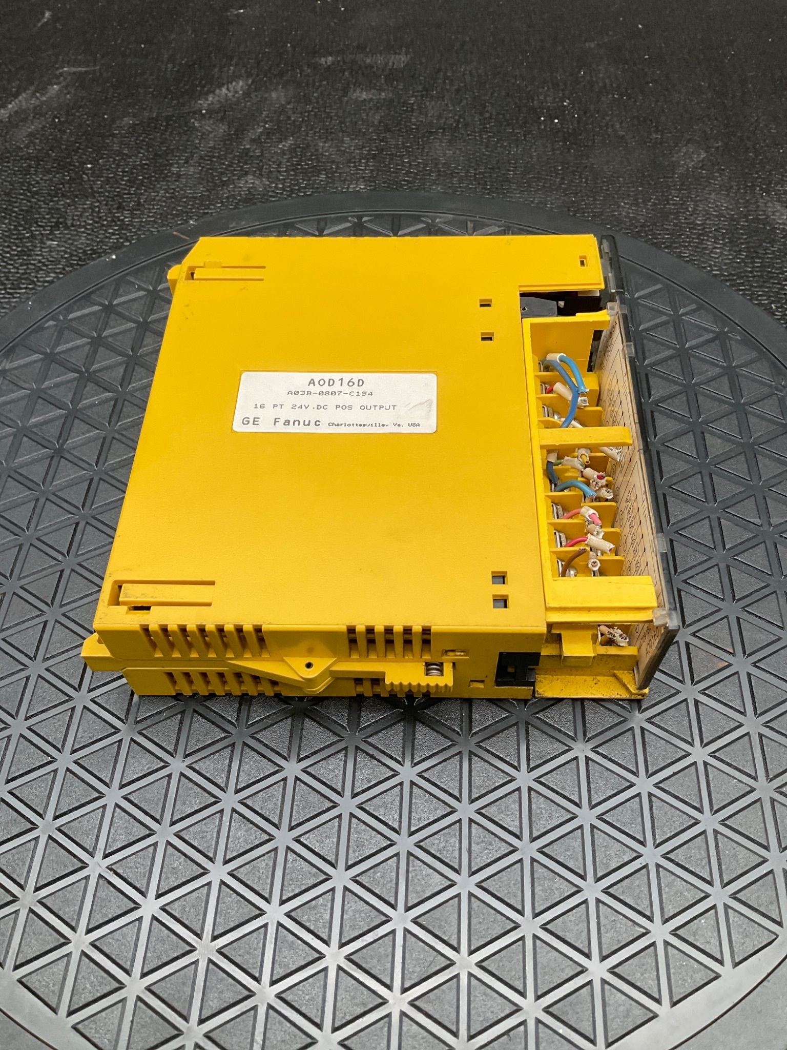 FANUC A03B-0807-C154 16PT DC OUTPUT MODULE AOD16D USED 5