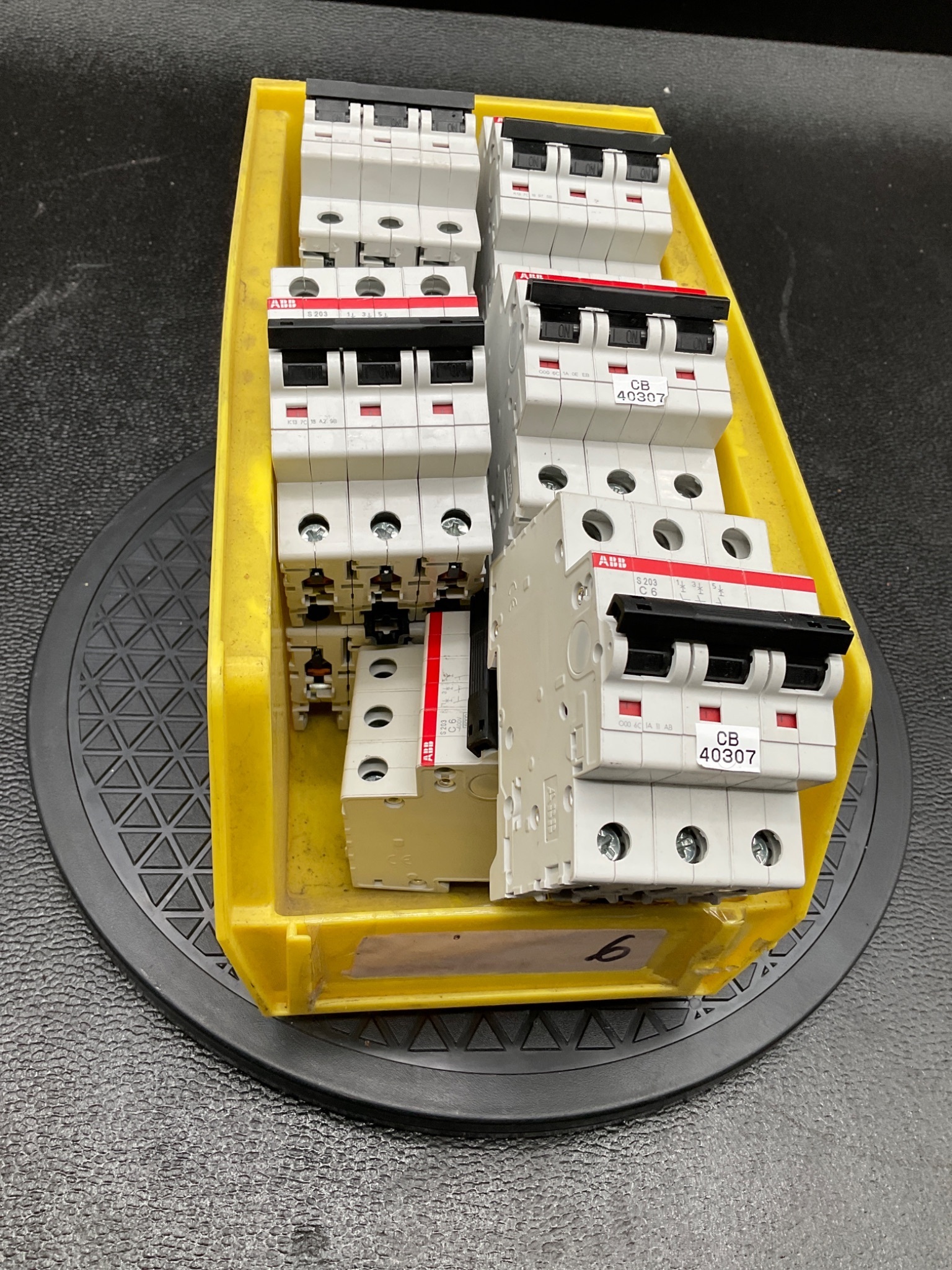 ABB S203-C6 3P 6A 400V MINIATURE CIRCUIT BREAKER USED 3