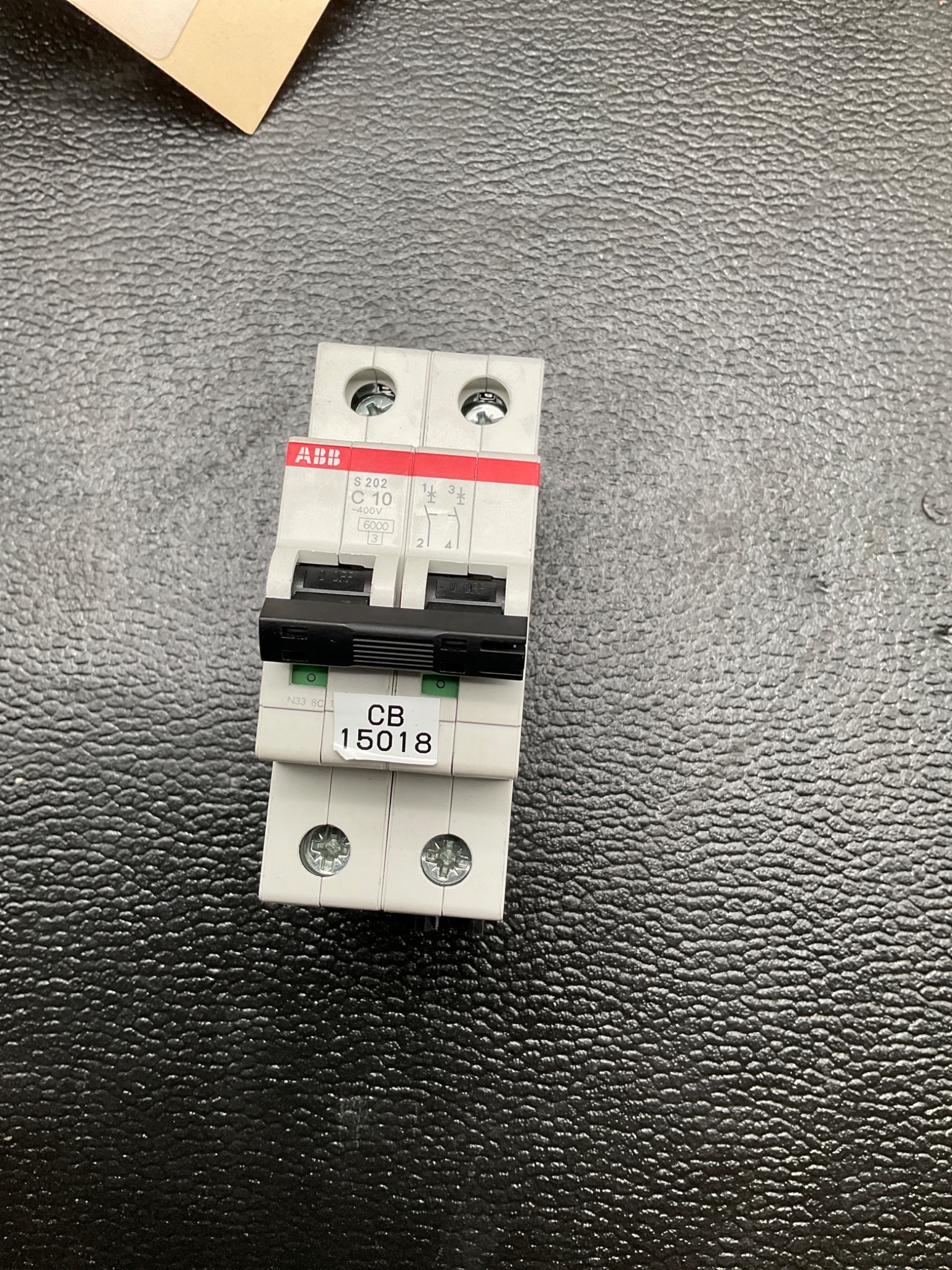 ABB 2CDS252001R0104 MINI CIRCUIT BREAKER 10A 2P DIN RAIL USED 4