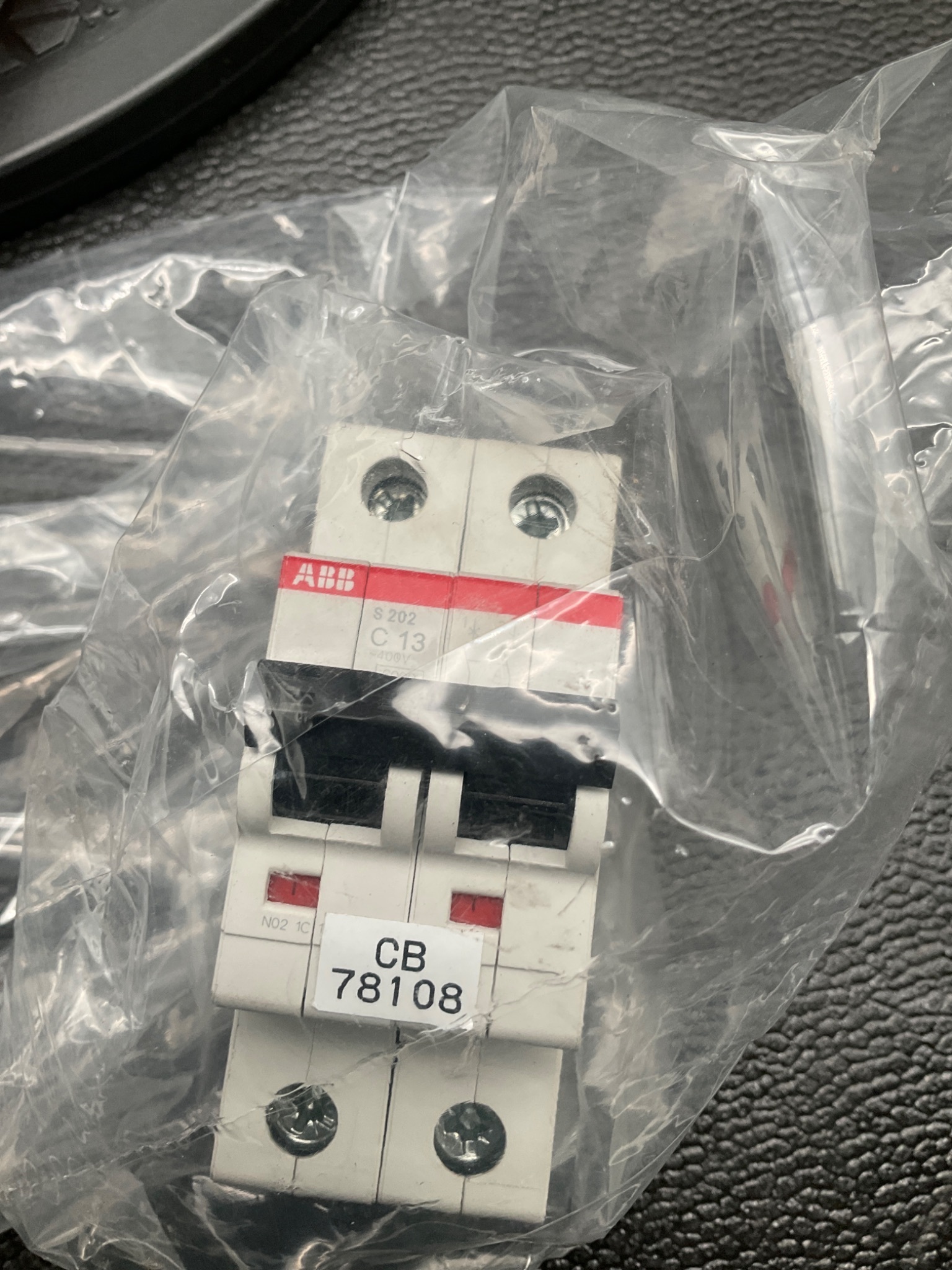 ABB S202-C13 MINI CIRCUIT BREAKER 13A 2P DIN RAIL USED 3