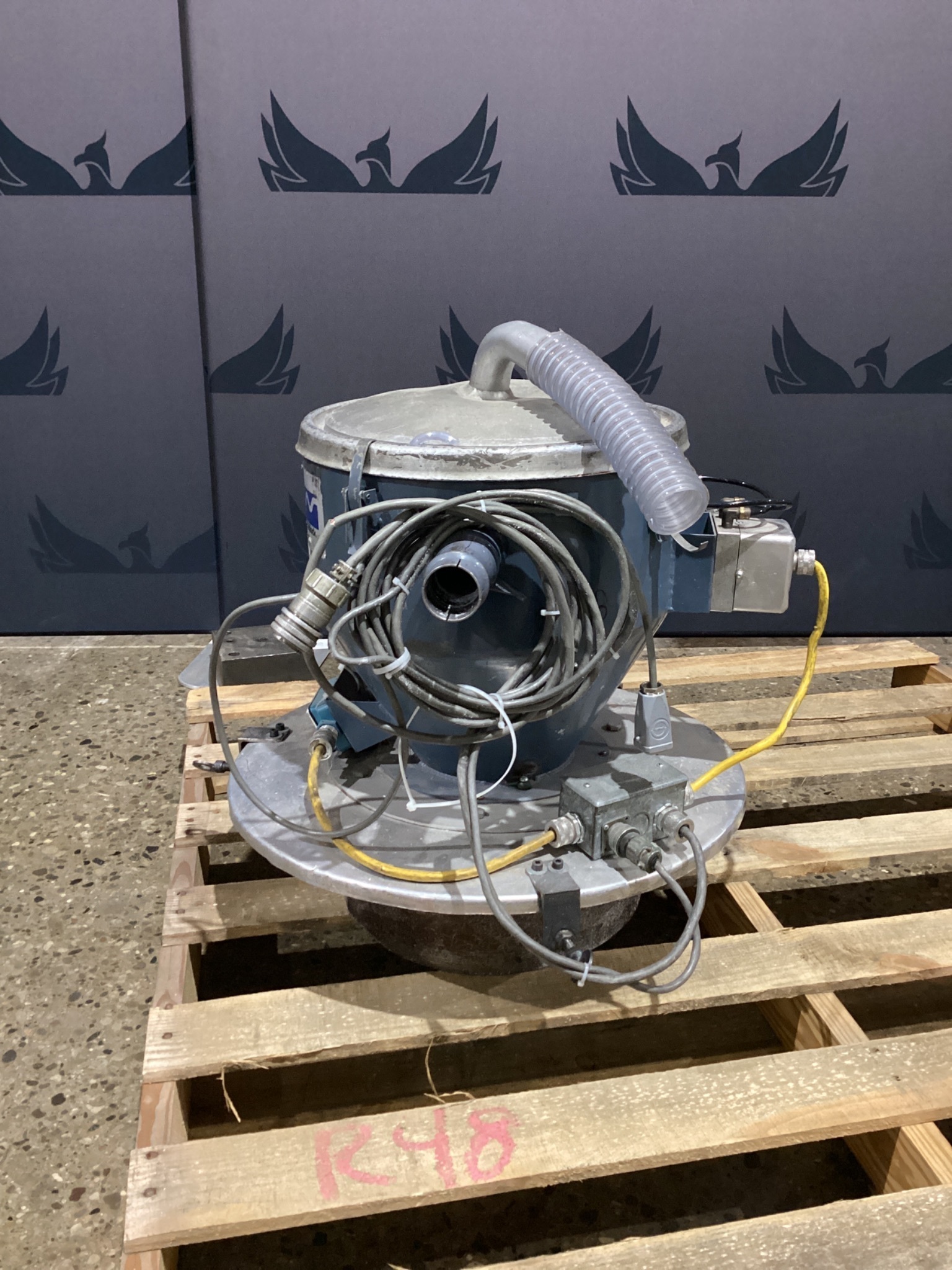 AEC WHITLOCK PVH-071G VACUUM HOPPER LOADER USED 0