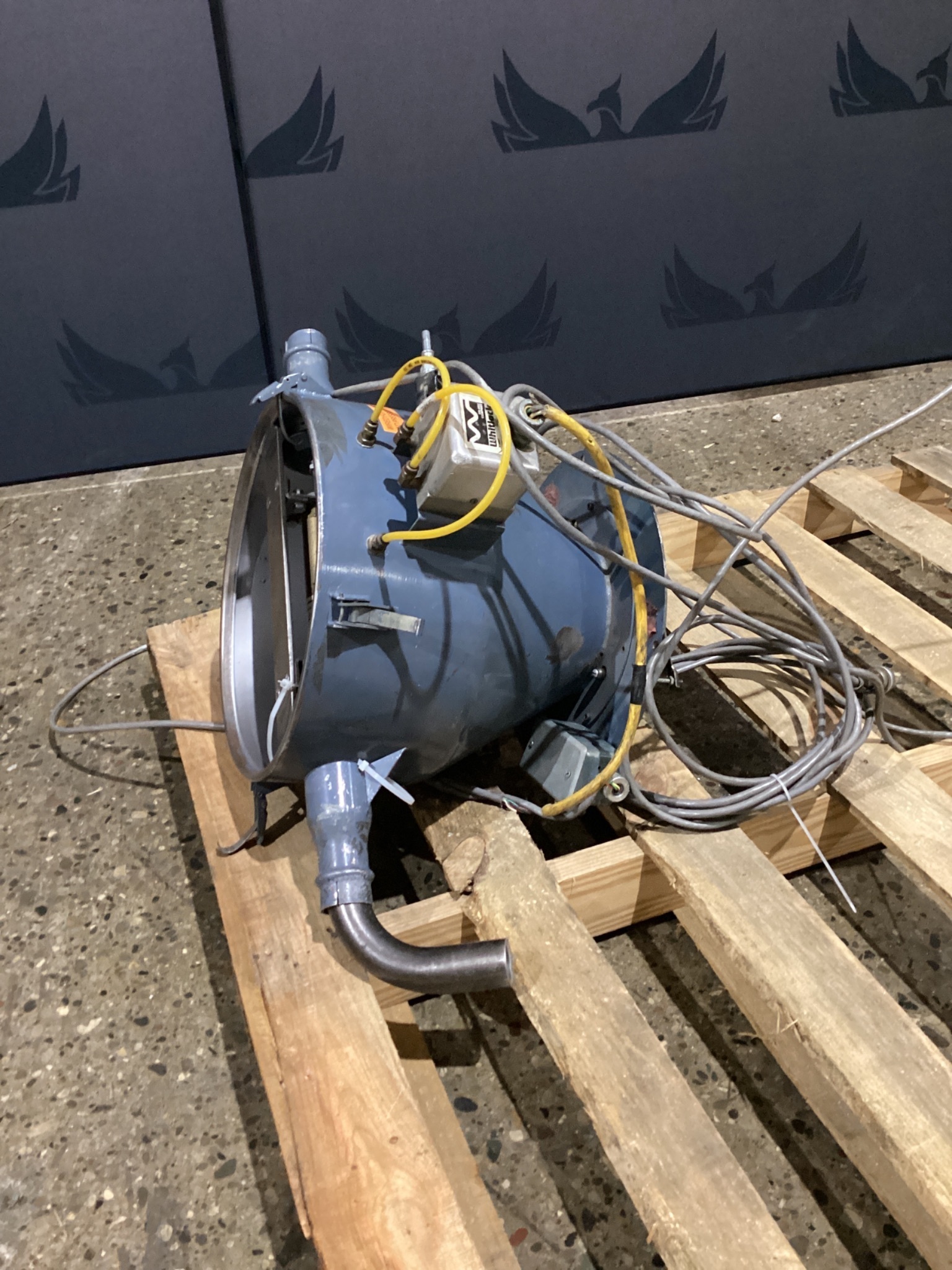 AEC WHITLOCK PVH-071G VACUUM HOPPER LOADER USED 0