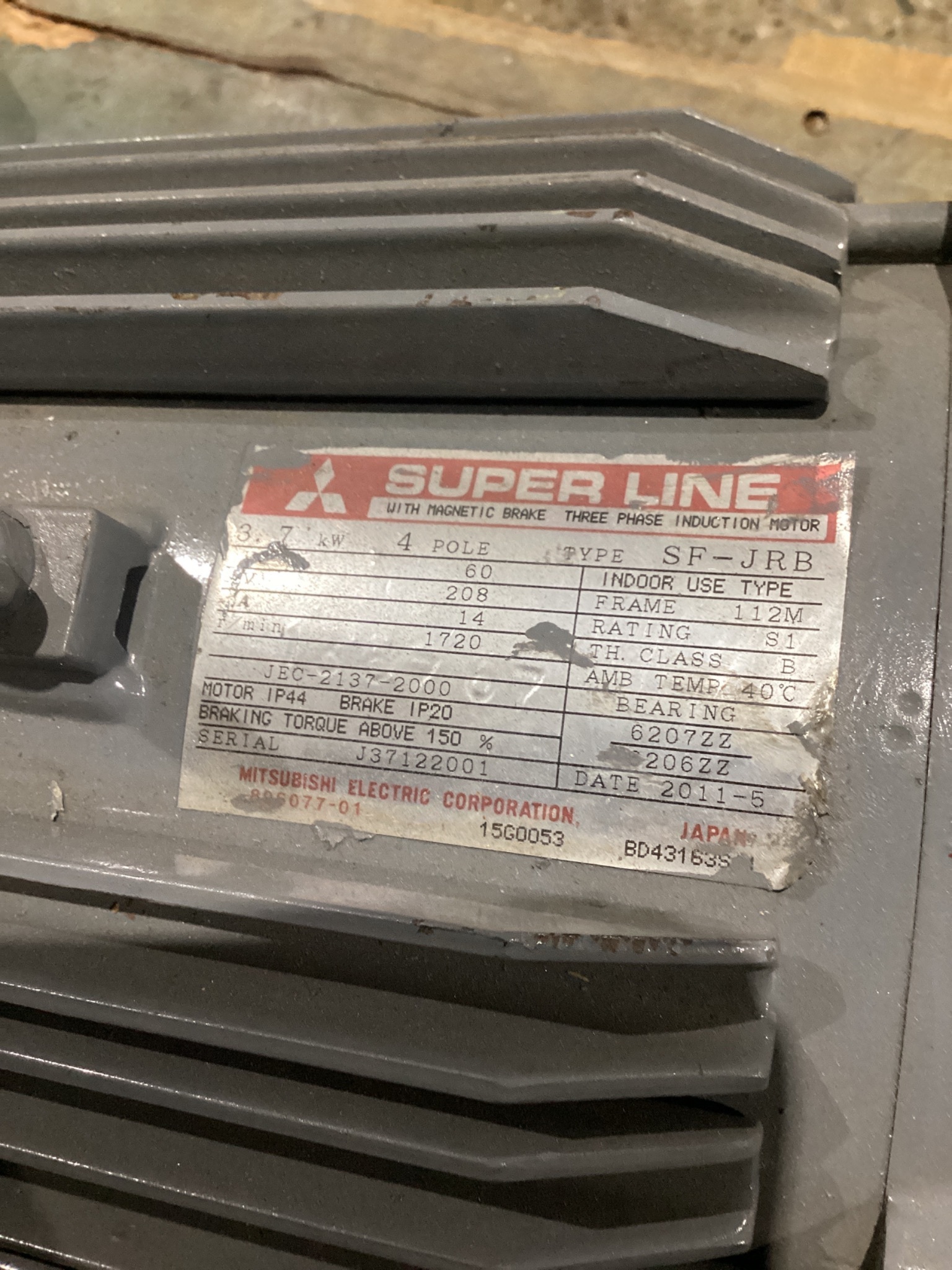 MITSUBISHI SF-JRB SUPER LINE BRAKE MOTOR 3PH IP55 USED 4