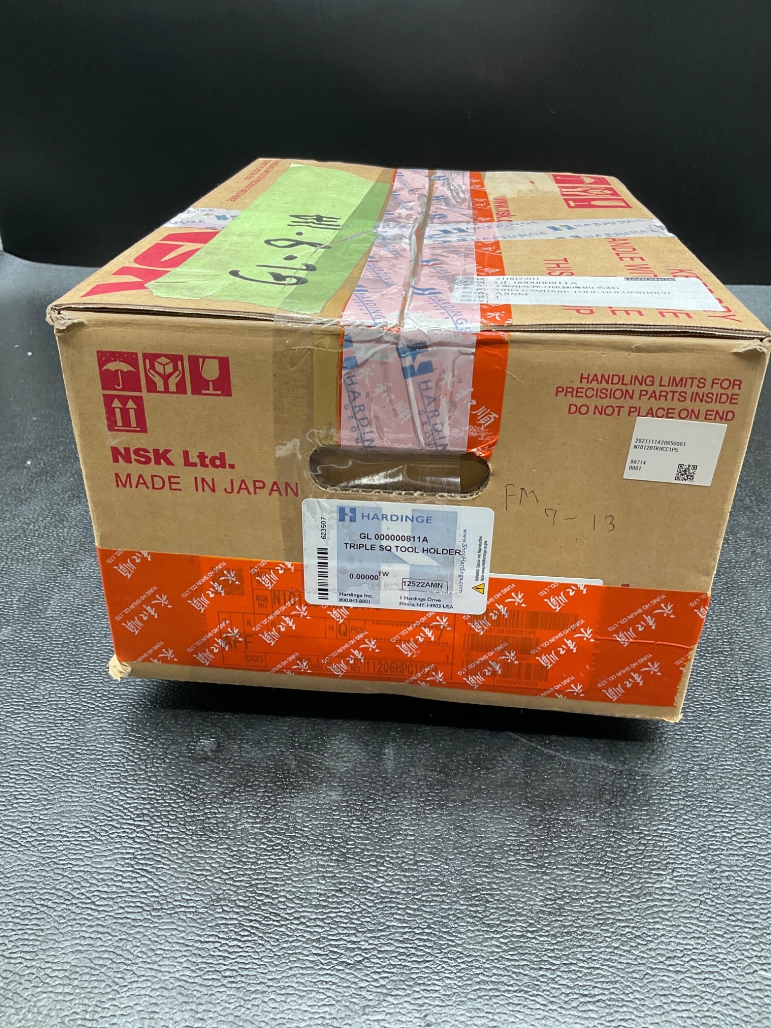 HARDINGE GL 000000811A Triple Square Metric Tool Holder NEW 2