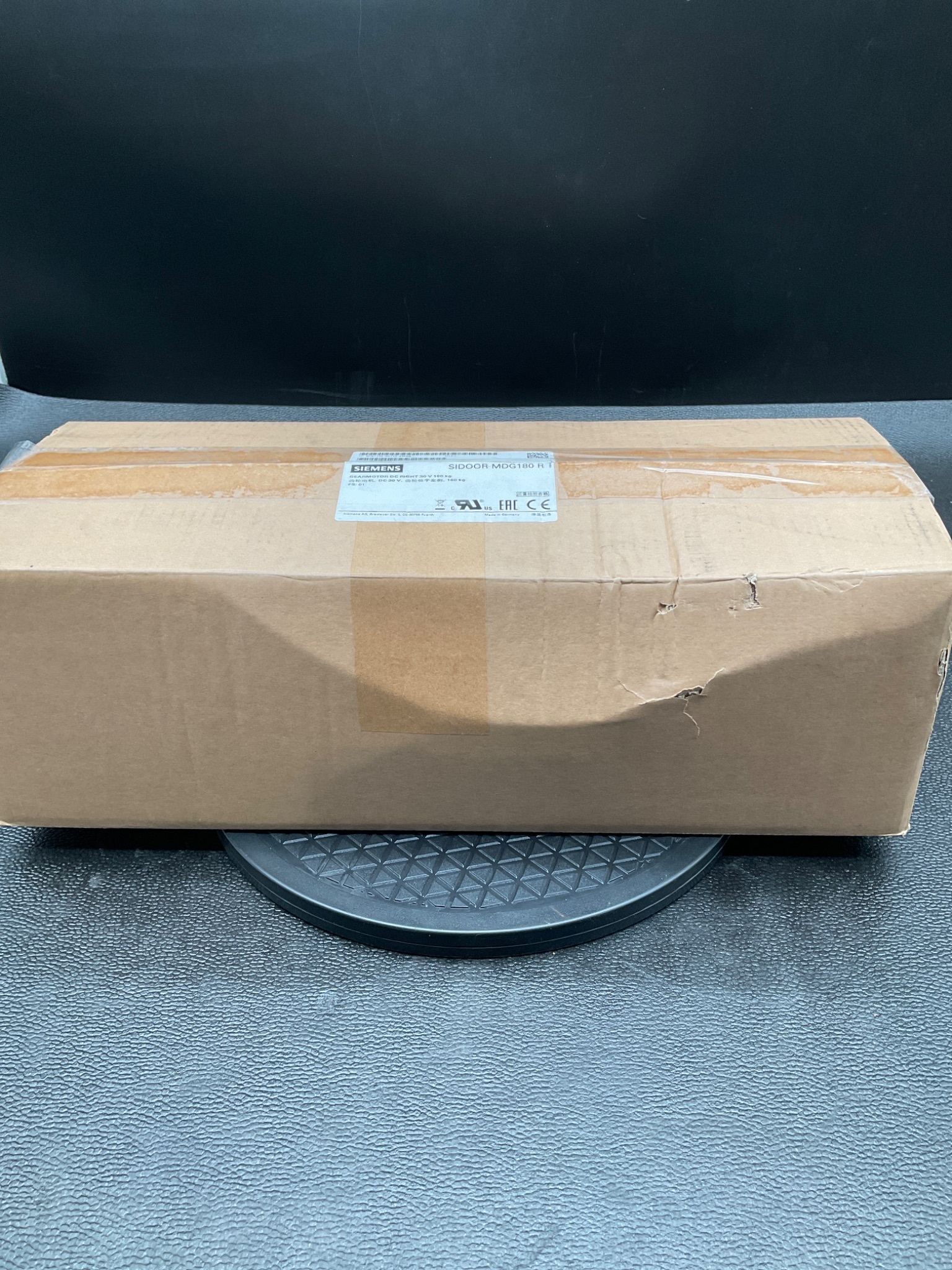 SIEMENS 6FB1103-0AT13-4MB0 SIDOOR MDG180 R GEARED MOTOR NEW 1