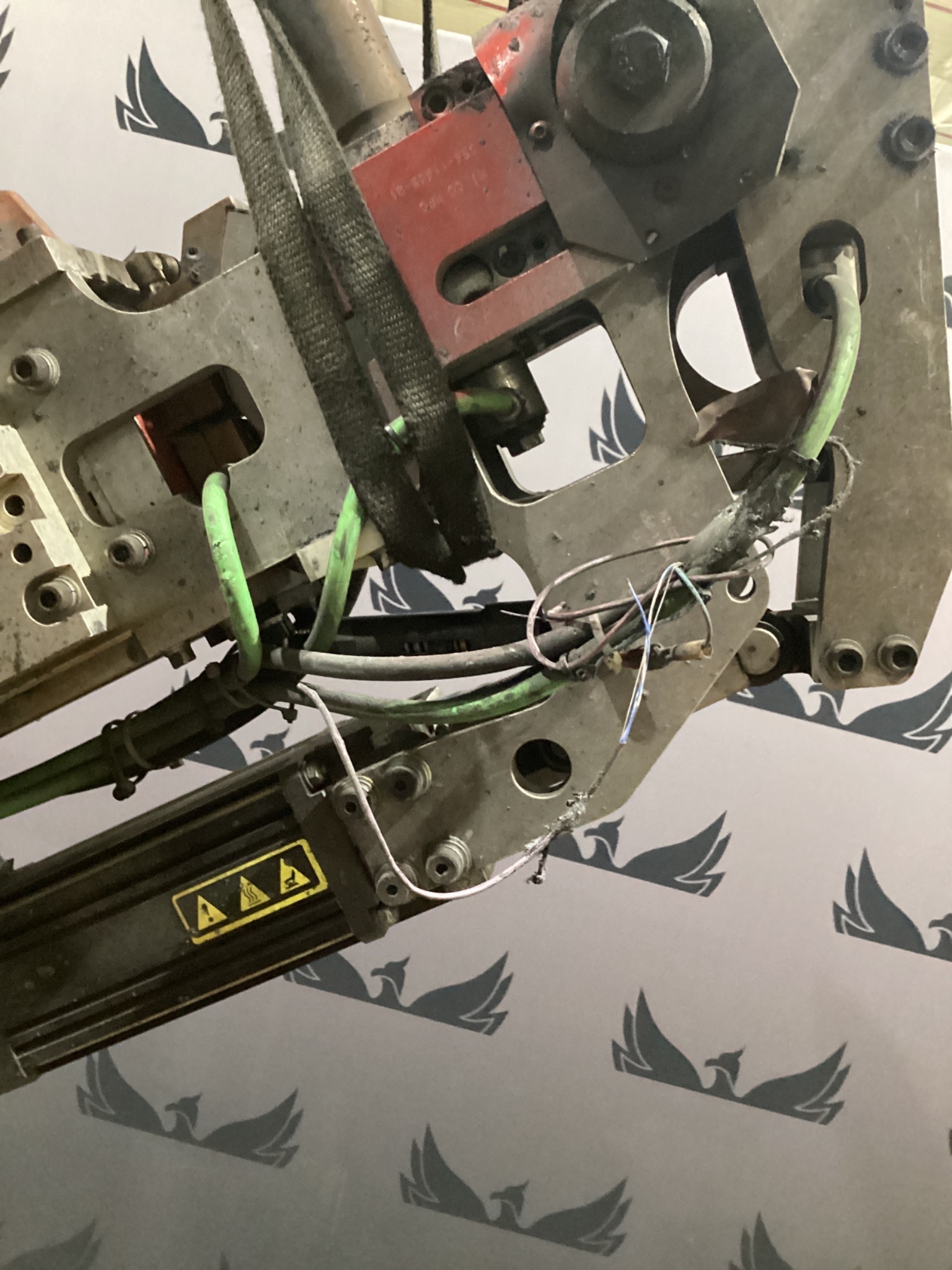 MILCO 665-14001-18 Scissor-Type Weld Gun USED 1