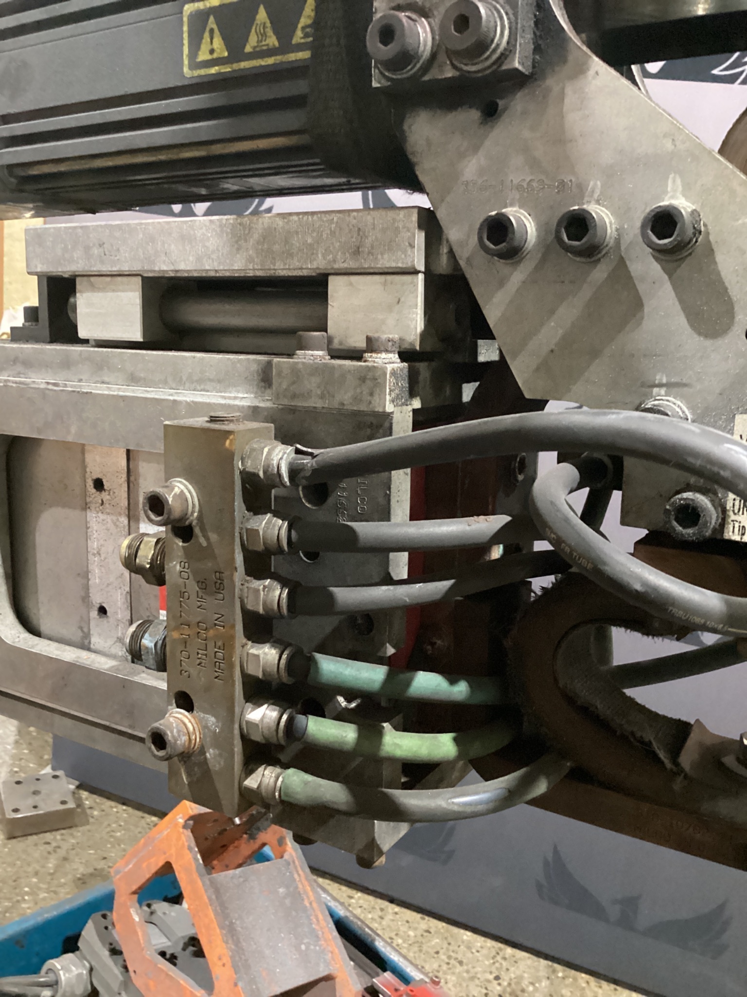 MILCO 637-12000-143 C-Type Weld Gun USED 2