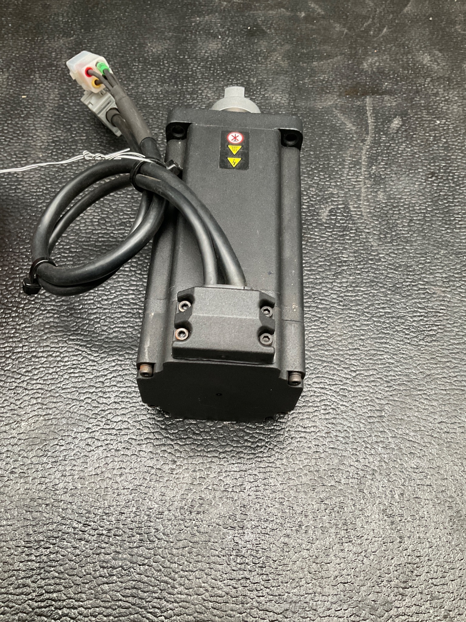 FESTO EMMB-AS-60-04-S30S SERVO MOTOR USED 4