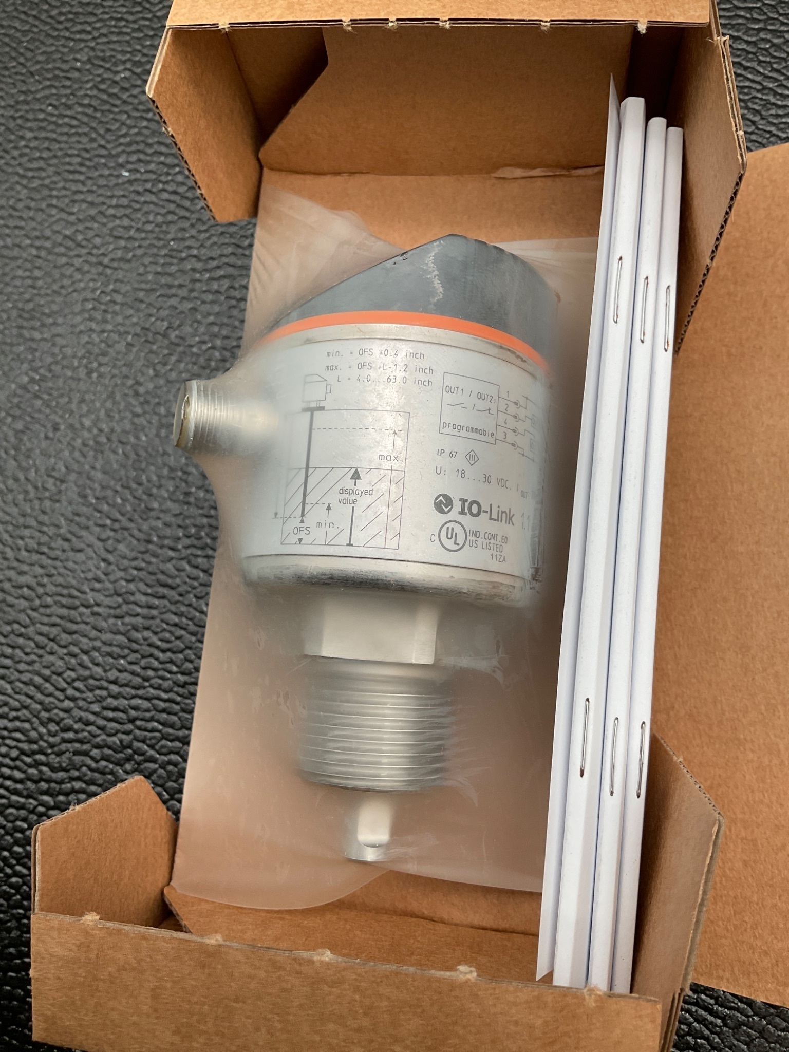 IFM LR7300 LEVEL SENSOR LR0008-BN34Q4PKG/US NEW 1