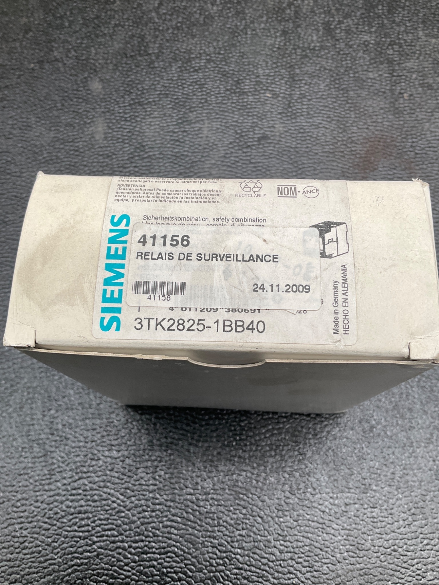 SIEMENS 3TK2825-1BB40 SIRIUS SAFETY RELAY 24VDC NEW 2