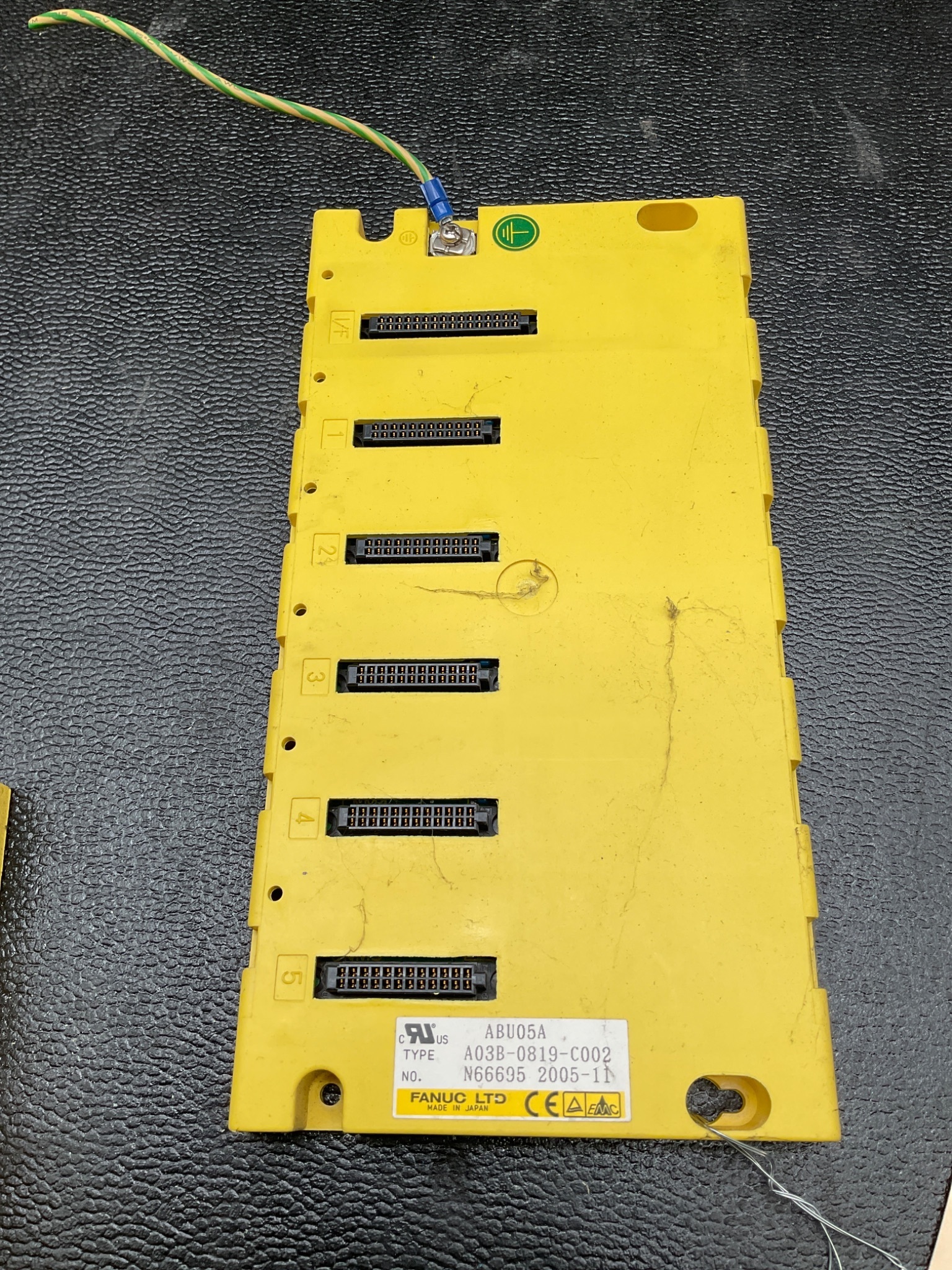 FANUC A03B-0819-C002 5-SLOT I/O BASE UNIT USED 2