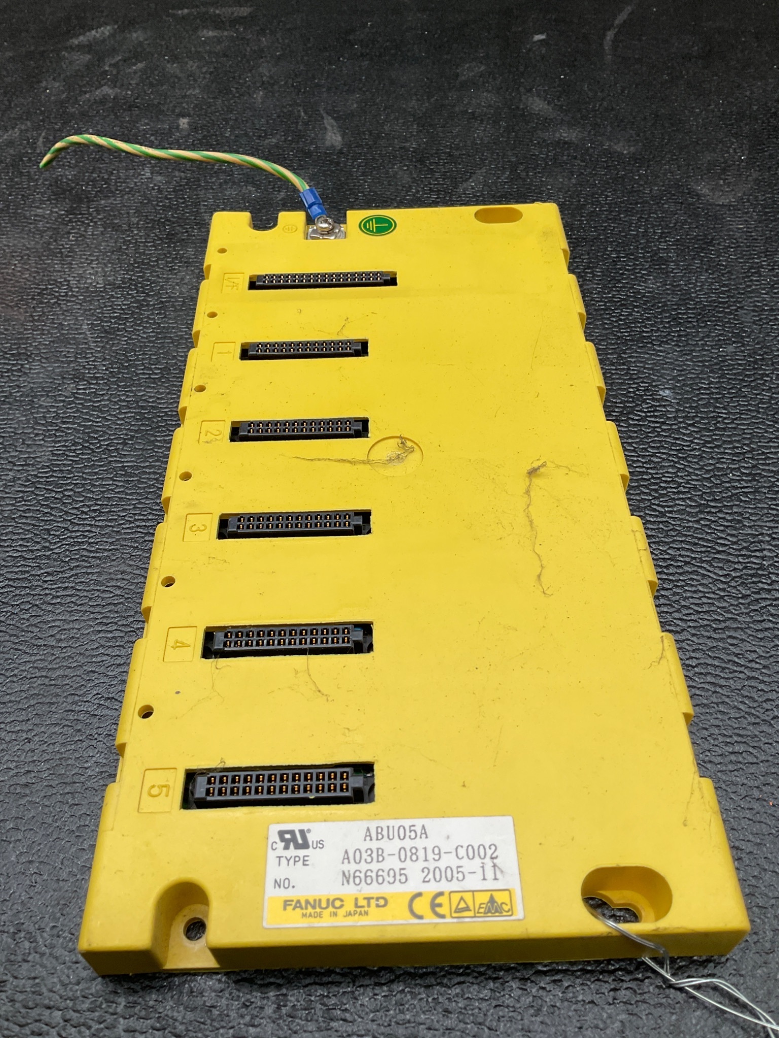 FANUC A03B-0819-C002 5-SLOT I/O BASE UNIT USED 4