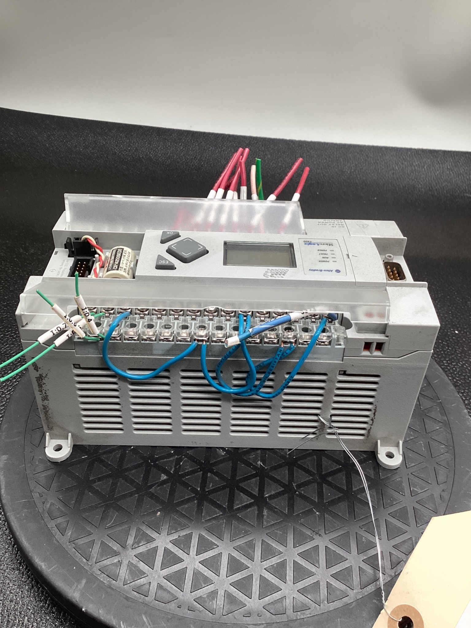 ALLEN BRADLEY 1766-L32BWAA MICROLOGIX 1400 32-POINT PLC USED 2