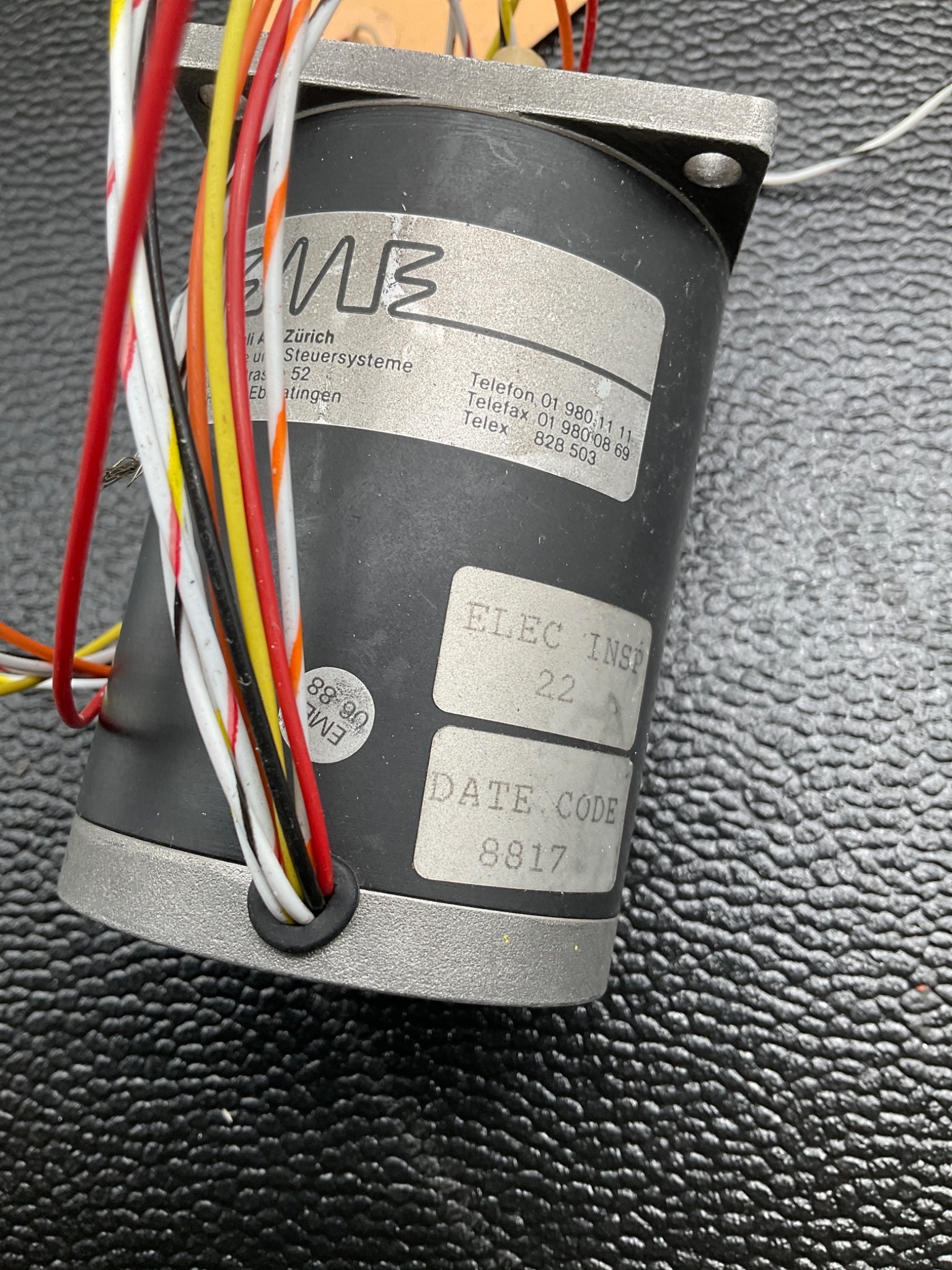 SIGMA 20-2235D200-F1.7 STEPPER MOTOR 1.8° 8-LEAD USED 1