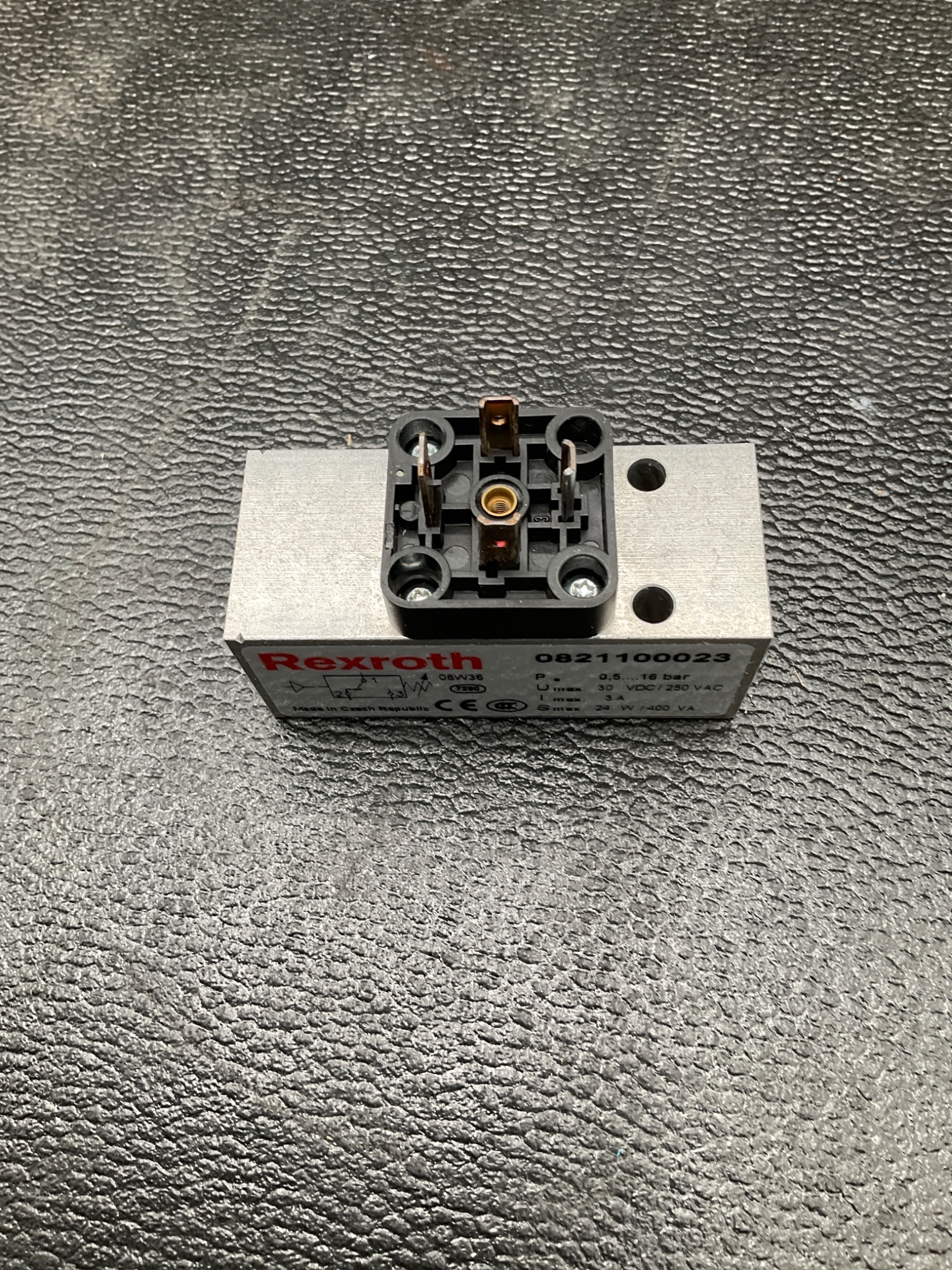 REXROTH 0821100023 PRESSURE SWITCH 0.5–16 BAR 250V AC NEW 3