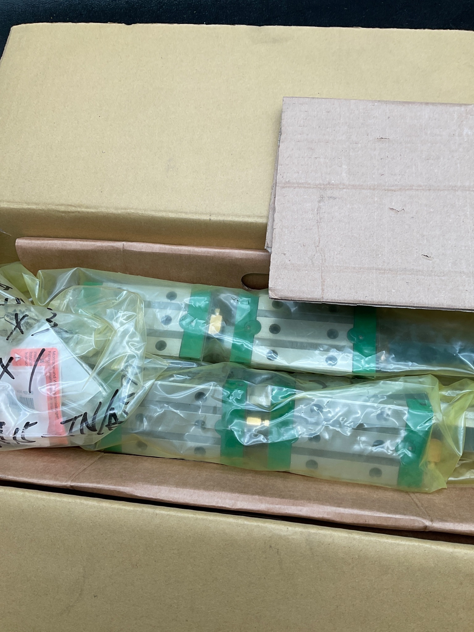 HARDINGE INARUE35EHW2G2V3/577-28.5/28.5 LINEAR GUIDE RAIL + CARRIAGE NEW 1