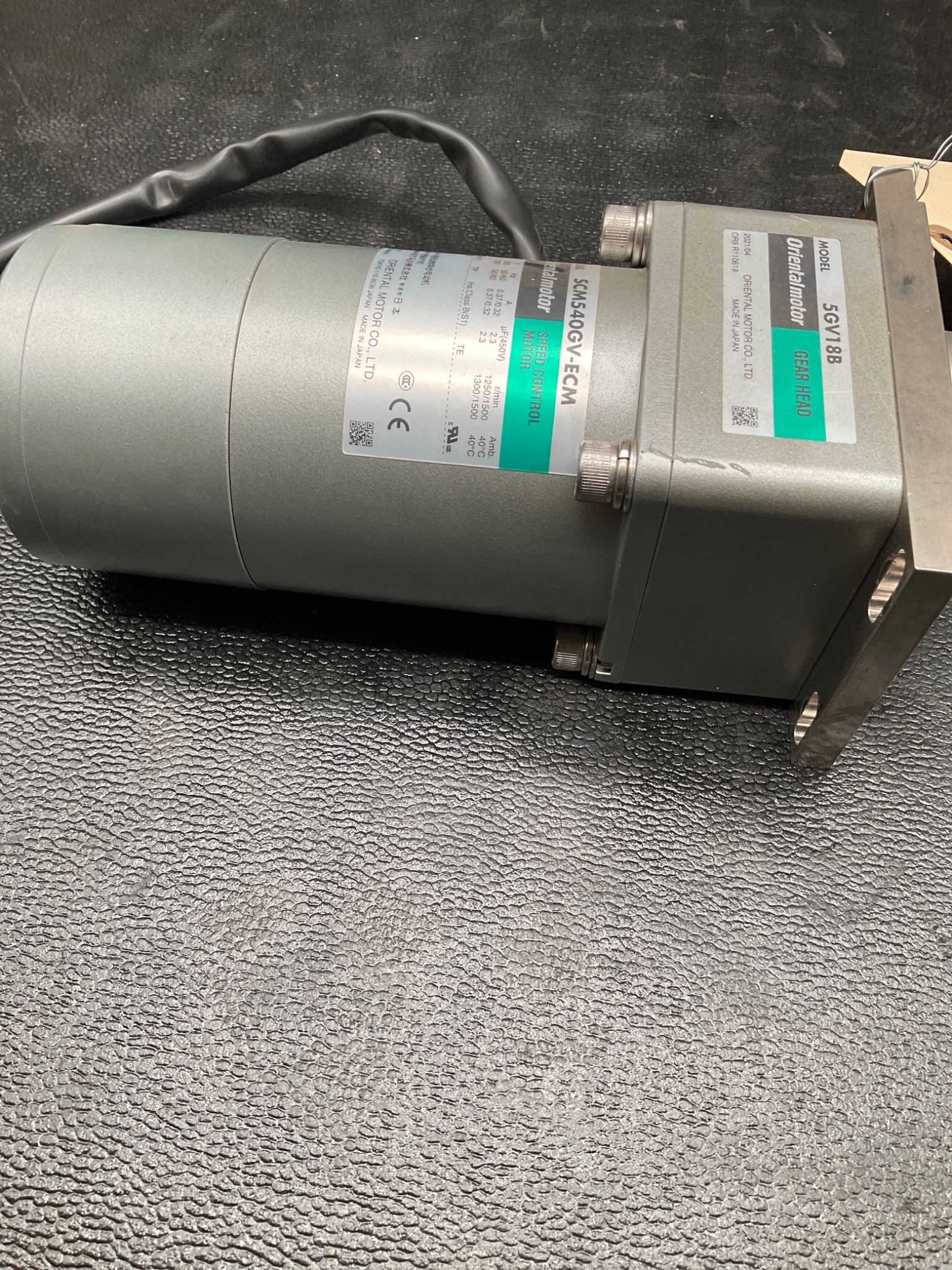 ORIENTAL MOTOR SCM540GV-ECM / 5GV18B AC SPEED CONTROL MOTOR USED 4