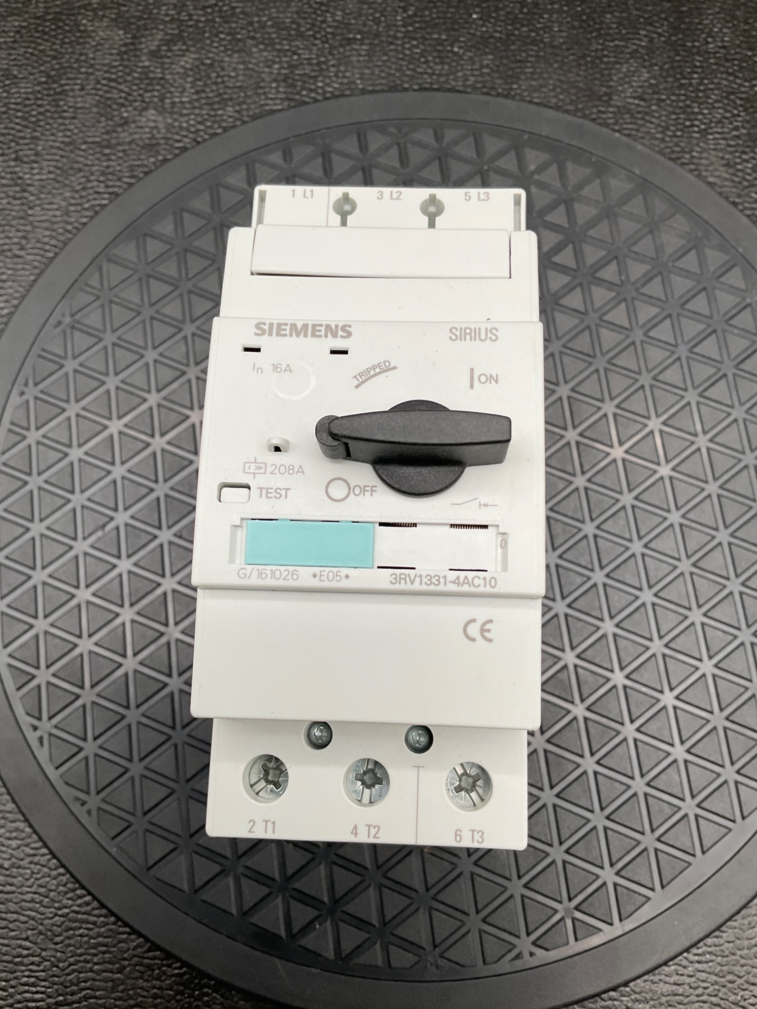 SIEMENS 3RV1331-4AC10 MOTOR PROTECTION BREAKER 16A S2 NEW 4