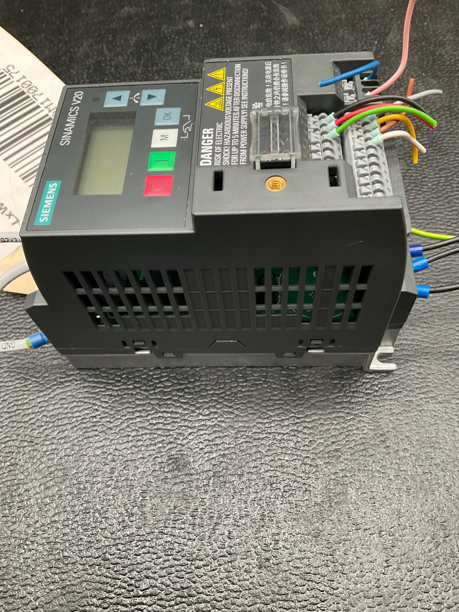 SIEMENS 6SL3210-5BB11-2BV1 SINAMICS V20 INVERTER DRIVE 0.12KW USED 4