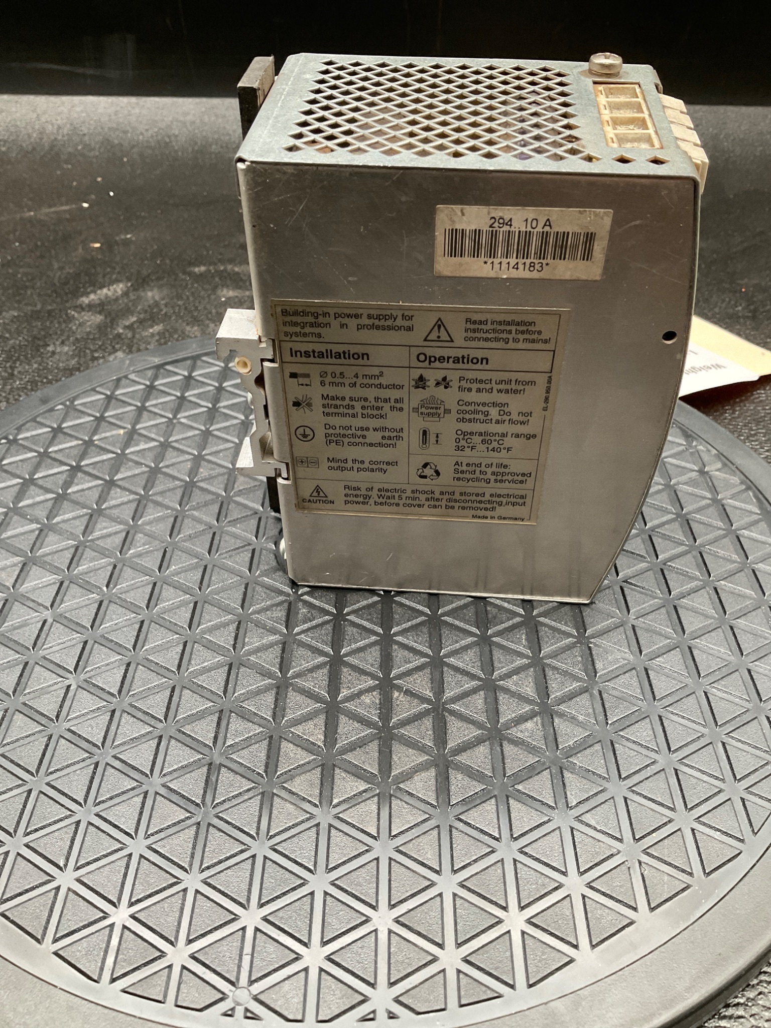 SOLA SDN 5-24-100 DIN RAIL POWER SUPPLY 24V 5A USED 3