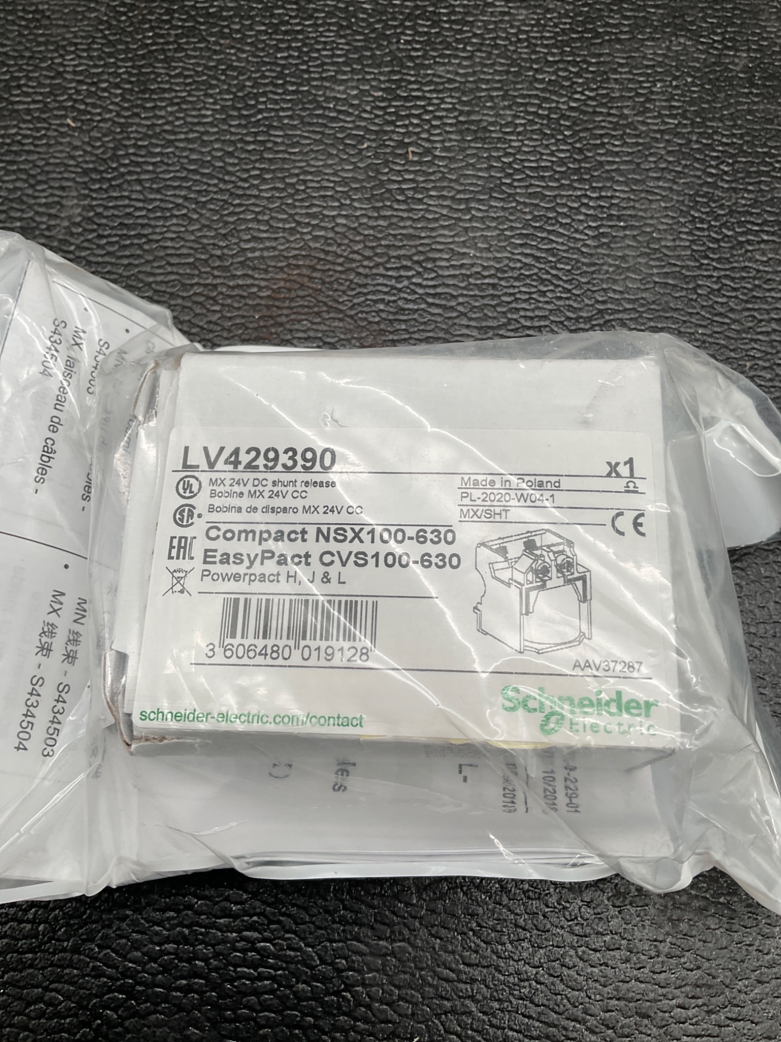 SCHNEIDER ELECTRIC LV429390 SHUNT TRIP RELEASE 24VDC NEW 1