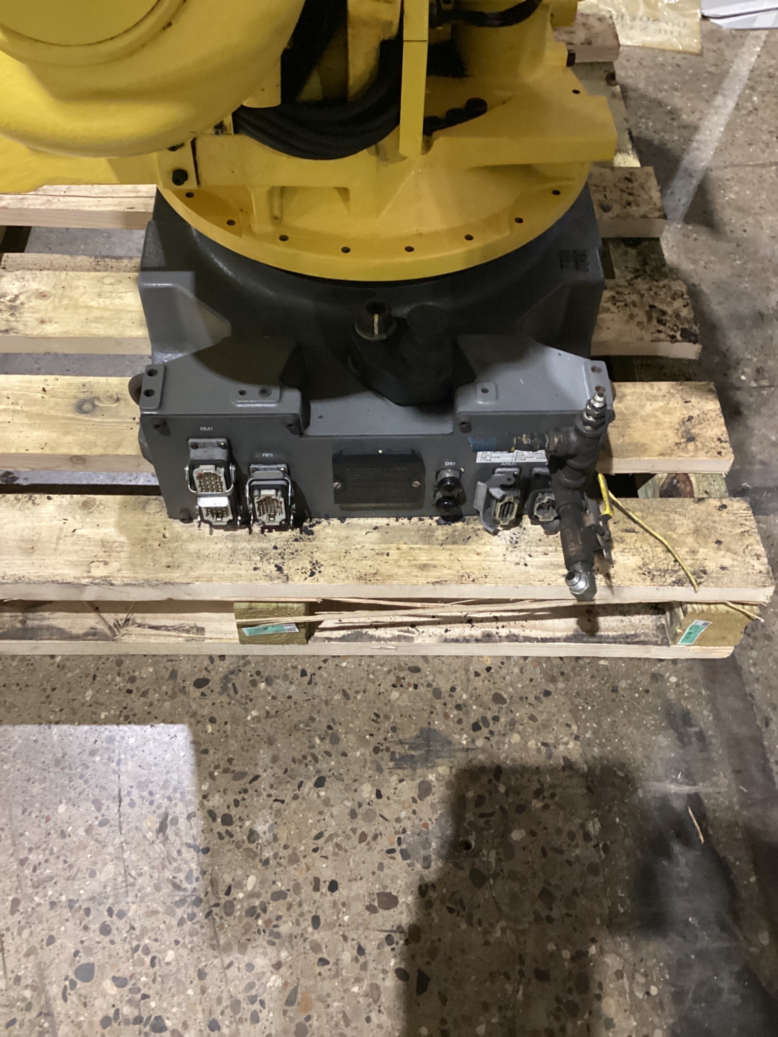 FANUC R-2000iB/210F w/ R-30iB Controls USED 3