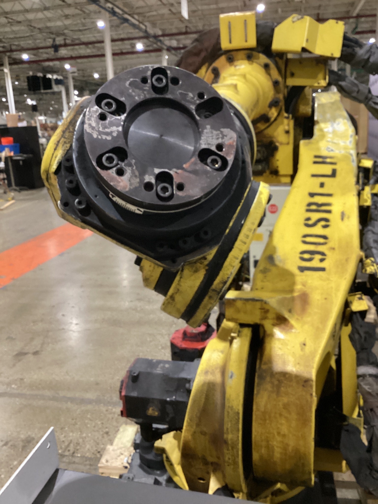 FANUC R-2000iB/210F w/ R-30iB Controls USED 5