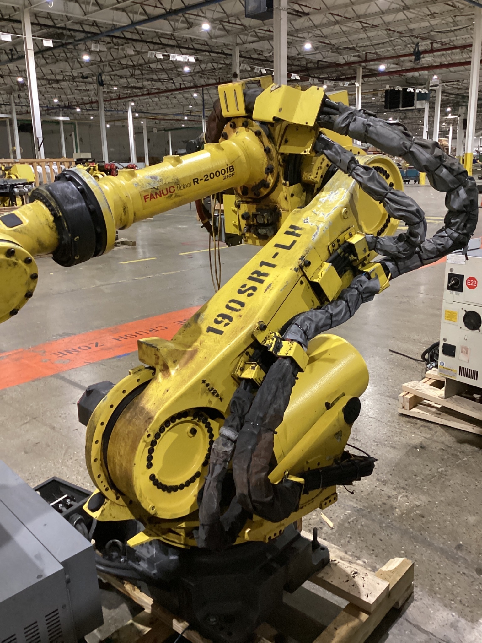 FANUC R-2000iB/210F w/ R-30iB Controls USED 6