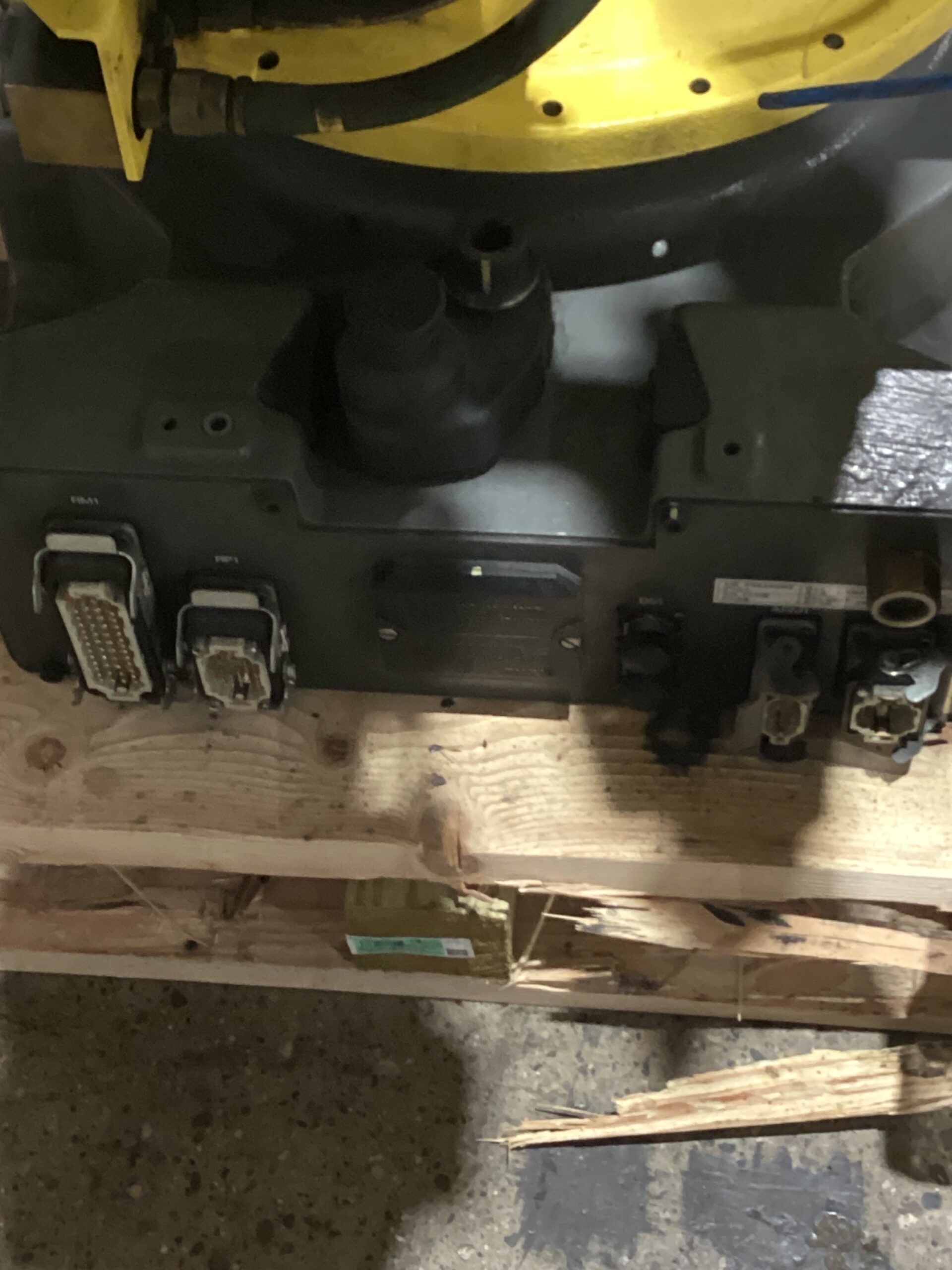 FANUC R-2000iB/210F w/ R-30iB Controls USED 8