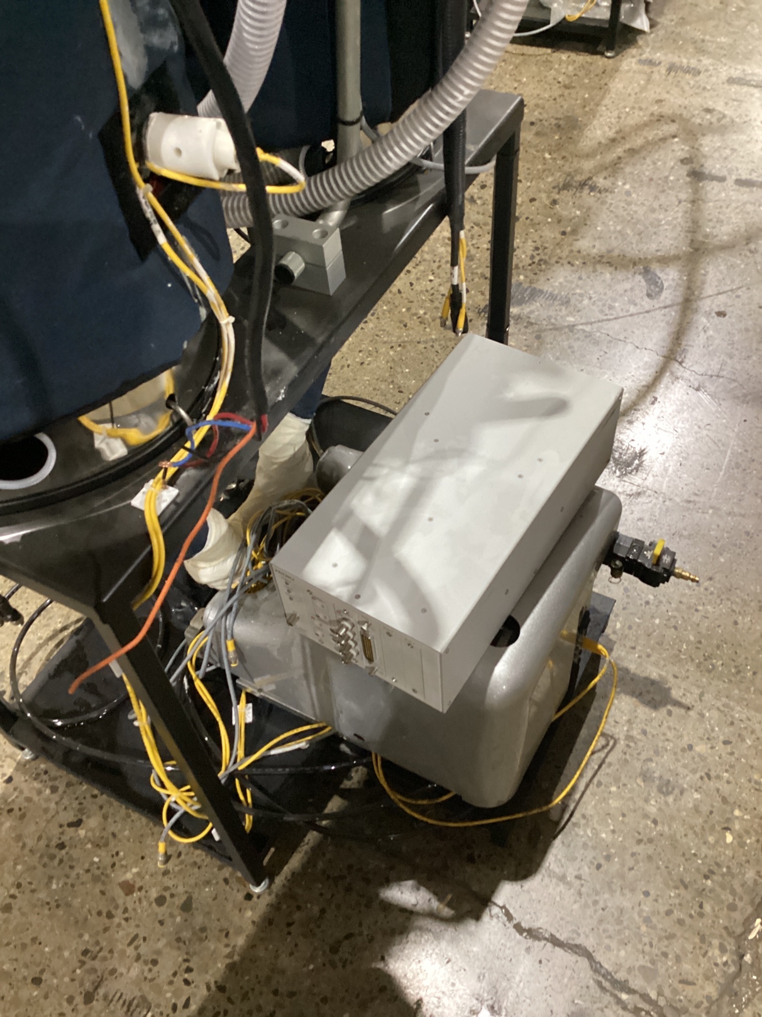 GRACO PR70F METER MIX DISPENSE SYSTEM USED 5