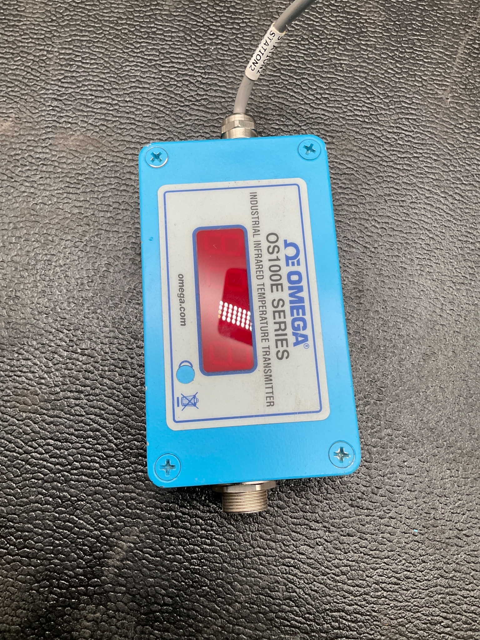 OMEGA OS102E-V2-HT INFRARED TEMPERATURE SENSOR RS232 USED 3