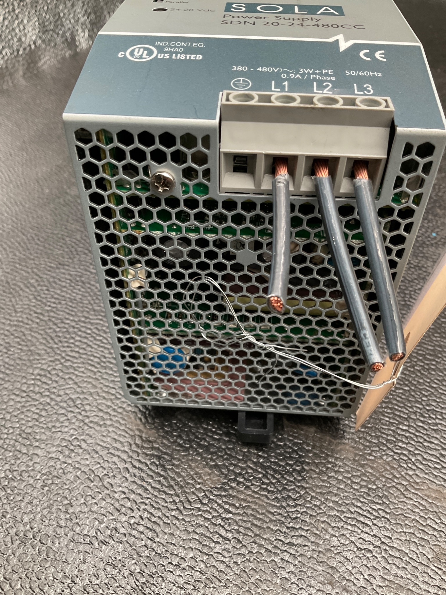 SOLA SDN 20-24-480CC DIN RAIL POWER SUPPLY 24VDC 20A USED 3